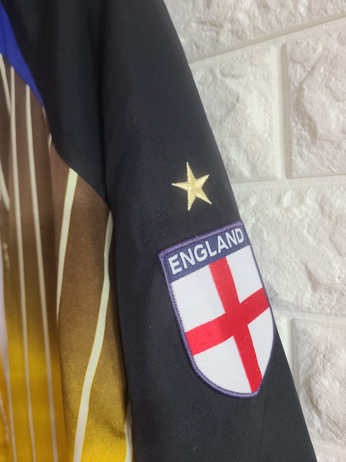 엄브로 잉글랜드 바람막이 100-105 상품이미지2