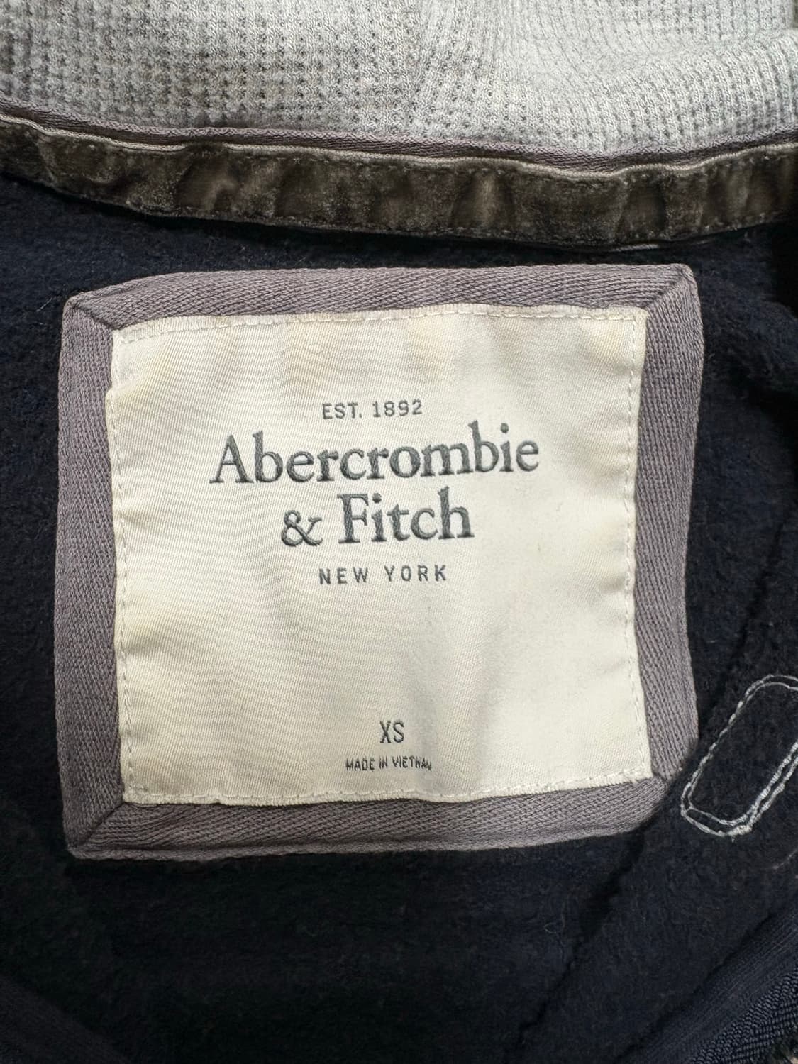 아베크롬비 딱붙핏 후드집업 네이비 xs 상품이미지2