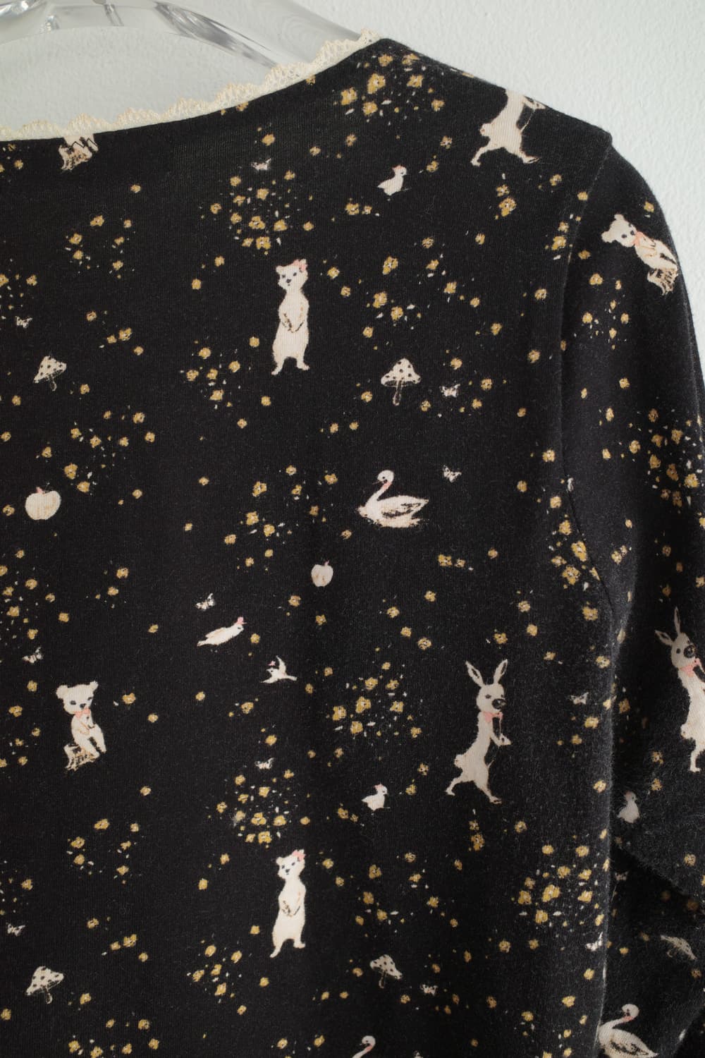 Lace trimming graphic top 상품이미지6