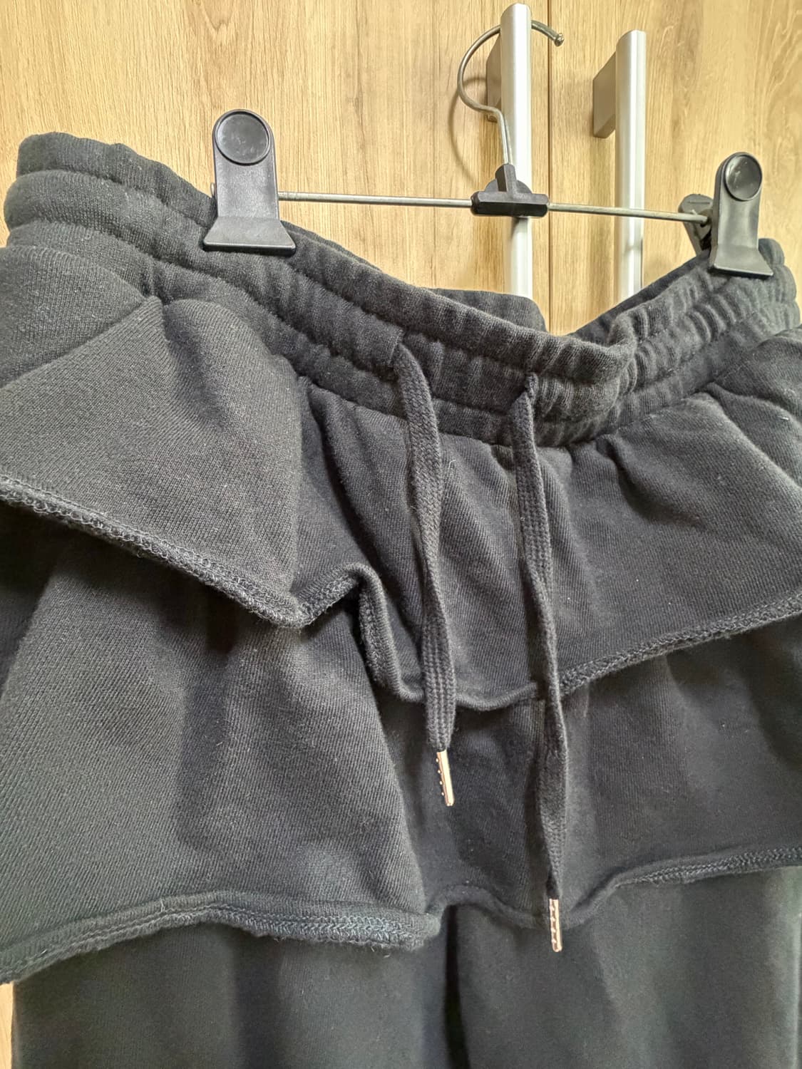 무신사스탠다드 우먼즈 티어드 스커트 레이어드 스웨트 팬츠 상품이미지3