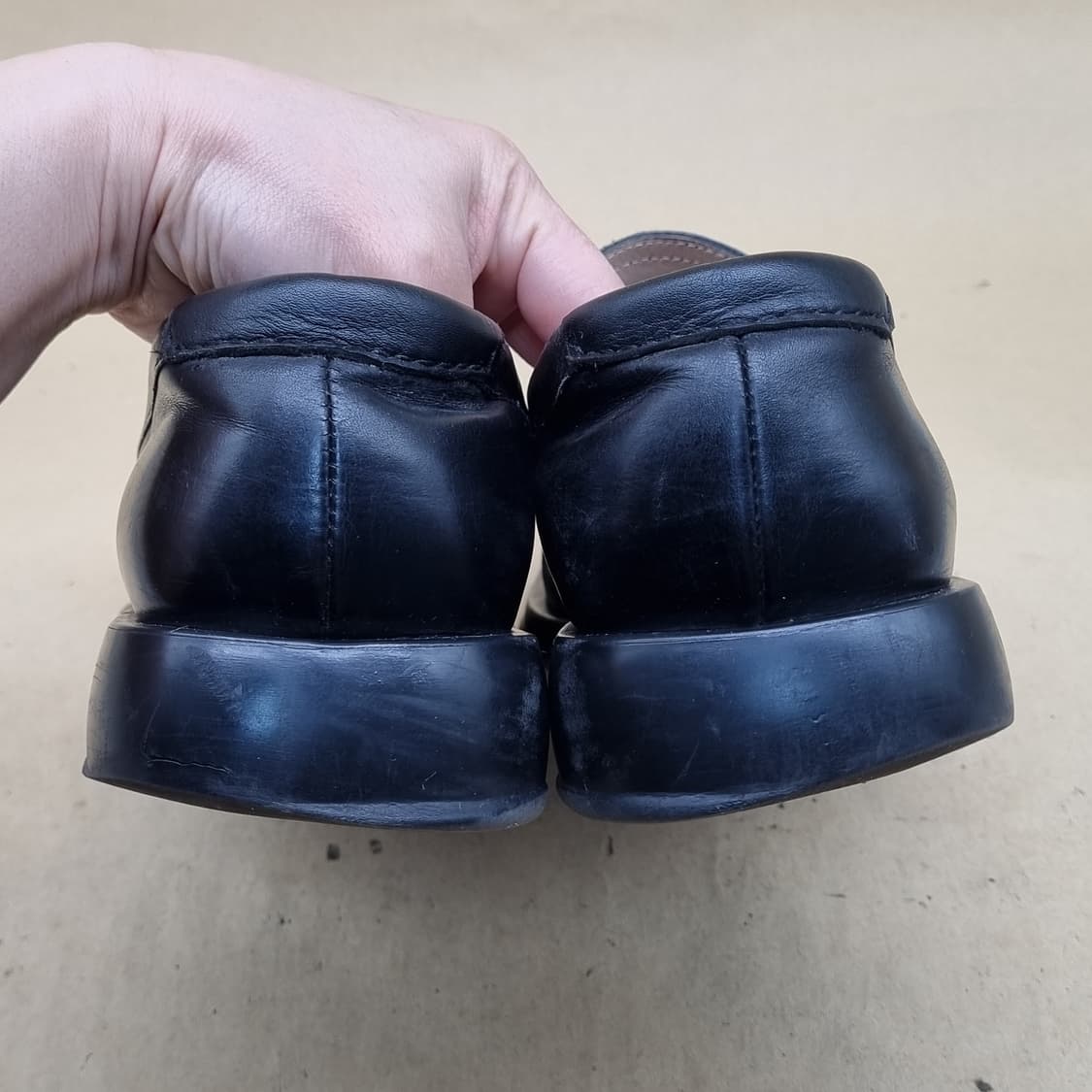 정품 페라가모 남성로퍼 255 상품이미지4