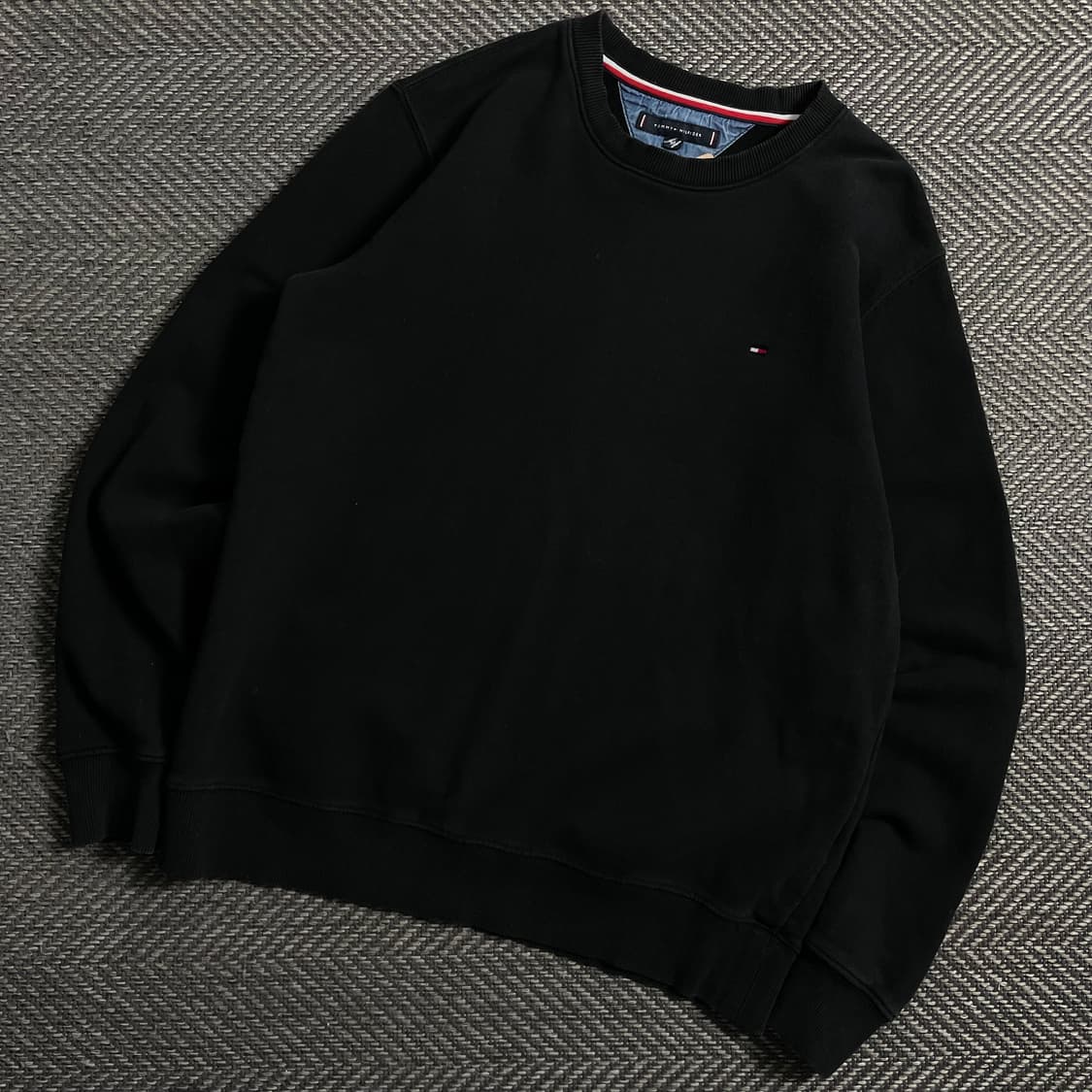 타미힐피거 스몰 자수로고 블랙 맨투맨y 4506 상품이미지1