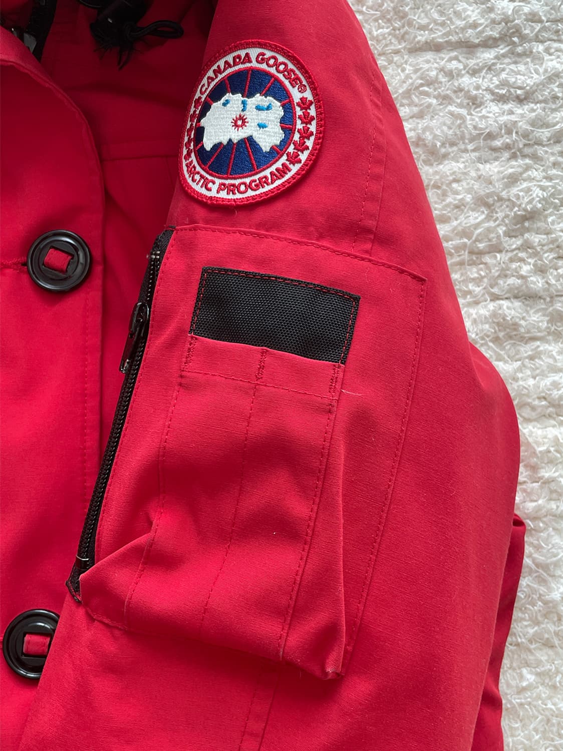 캐나다구스 몬테벨로 다운파카 상품이미지4