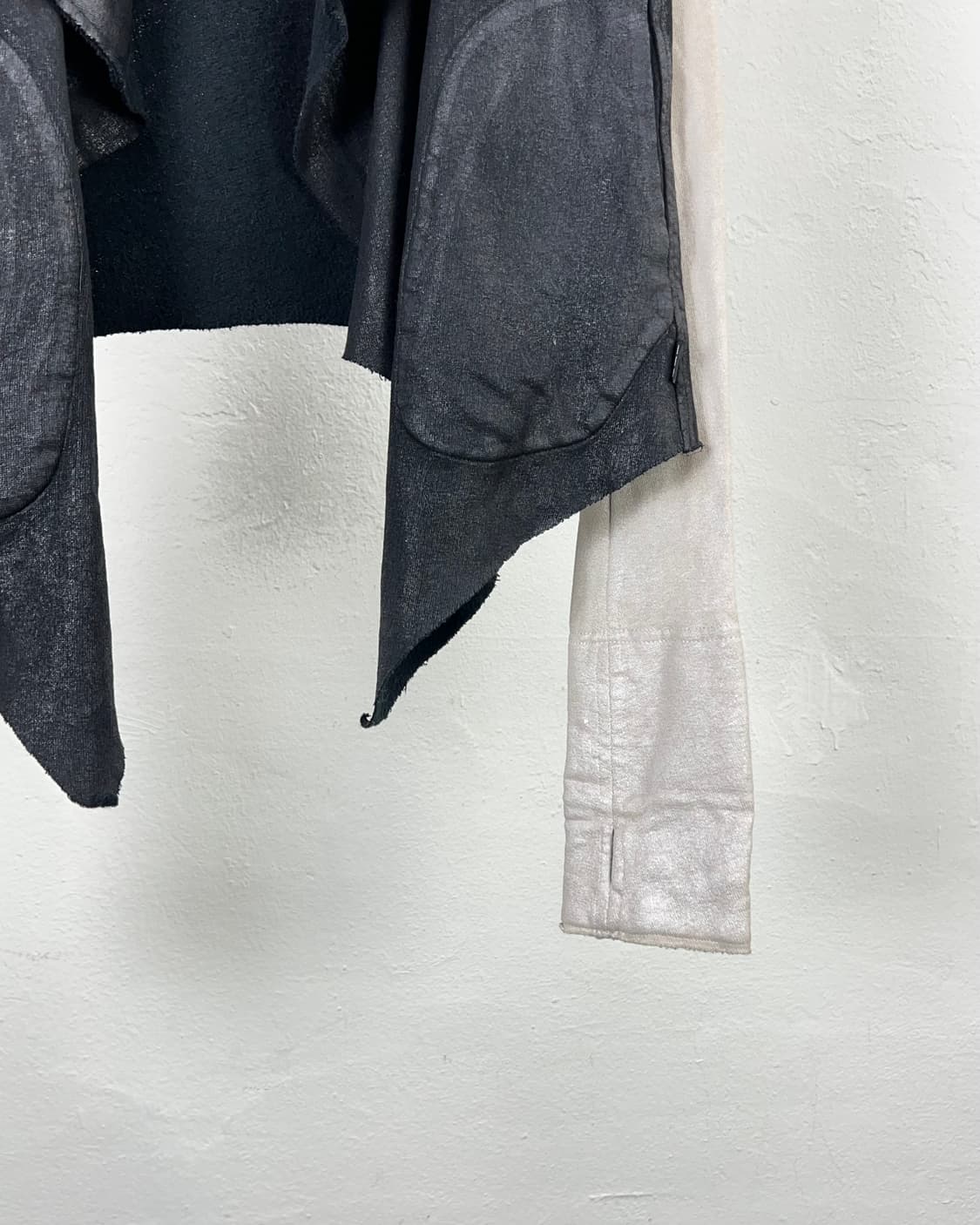 르그랑블루 드레이프 바이컬러 코팅 니트 가디건 자켓 상품이미지5