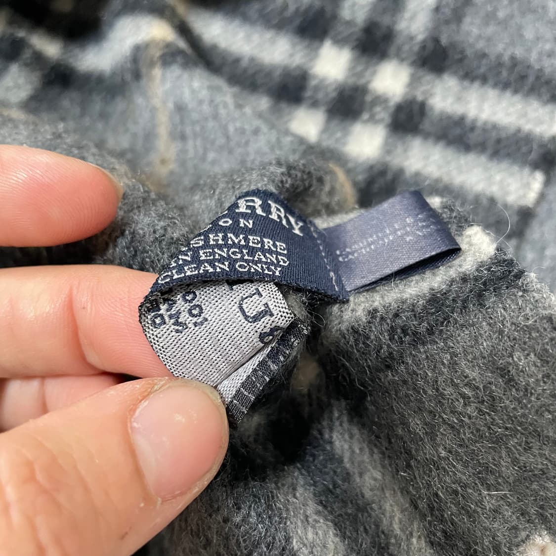 버버리  캐시미어  목도리 9981 상품이미지3