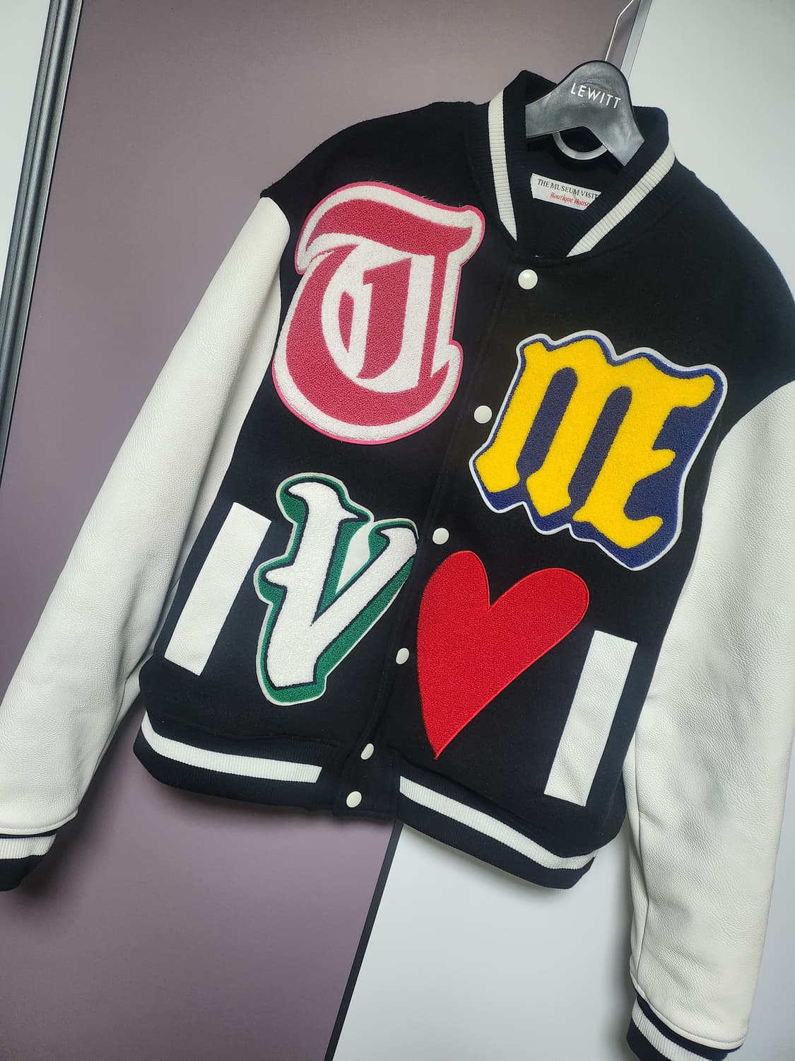 더뮤지엄비지터 바시티 자켓 상품이미지4