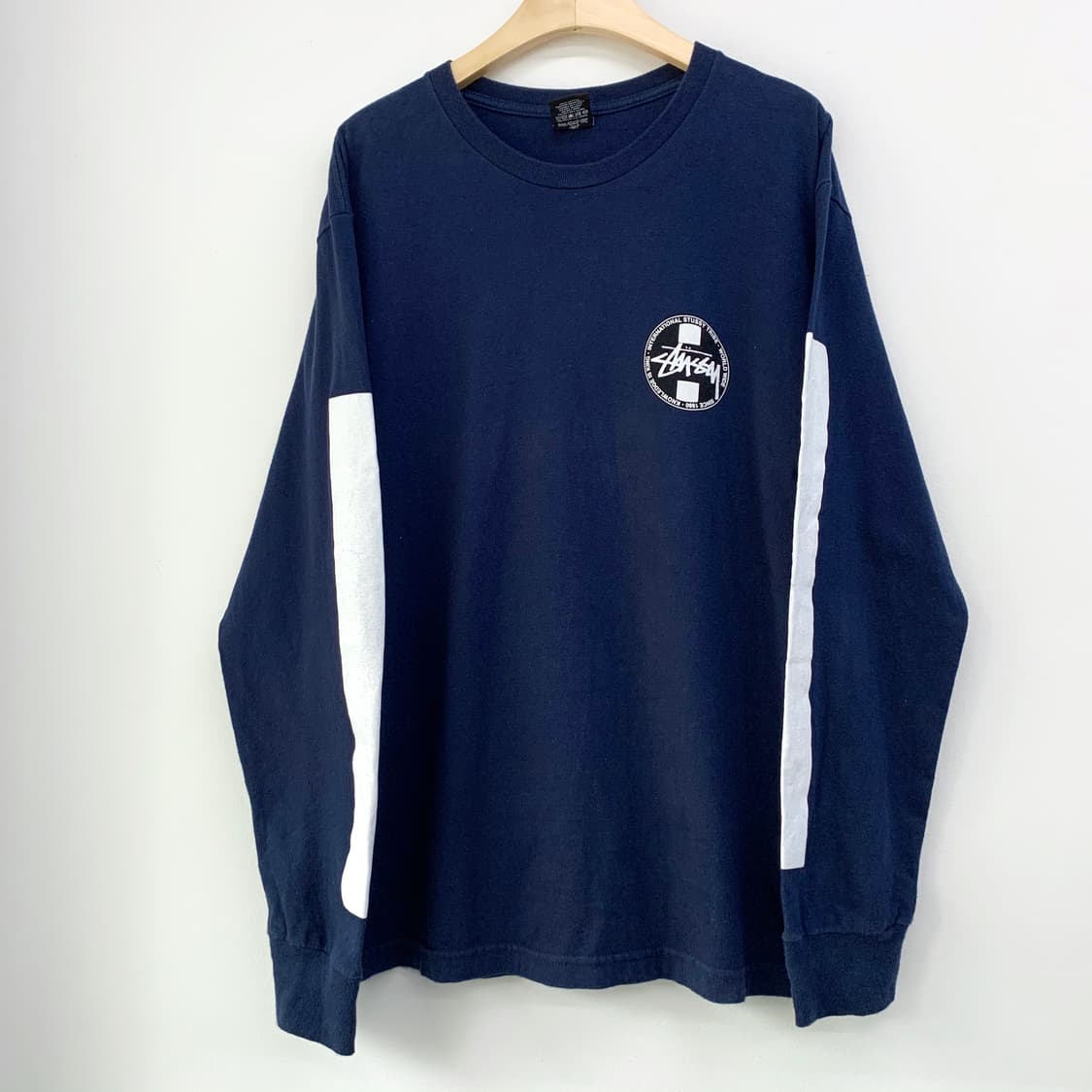 스투시 인터네셔널 백프린팅 네이비 롱슬리브 상품이미지3