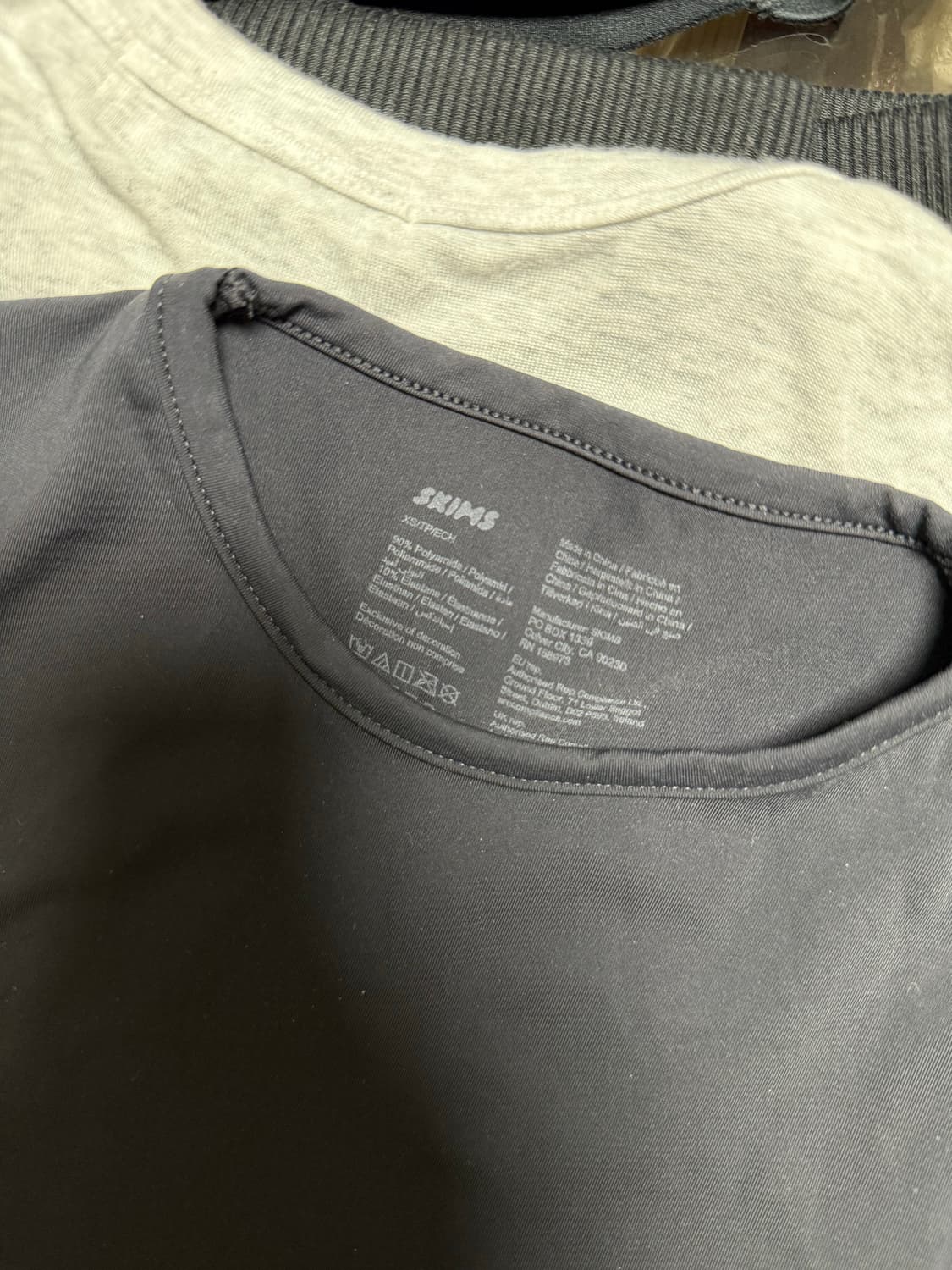스킴스 롱 슬리브 티셔츠 블랙 xs 상품이미지4