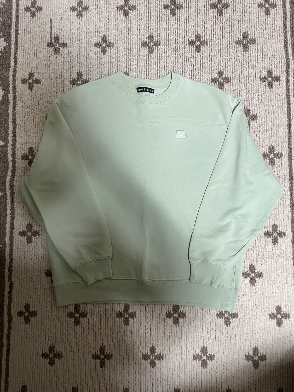 아크네스튜디오 맨투맨 상품이미지1