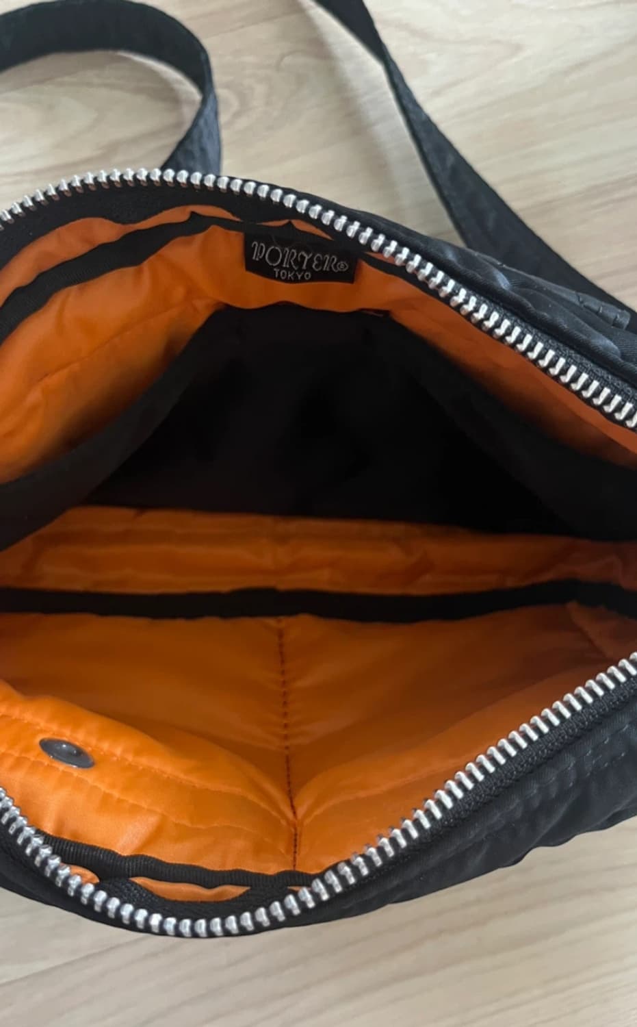 요시다 포터 탱커 xs TANKER SLING BAG 블랙 상품이미지4