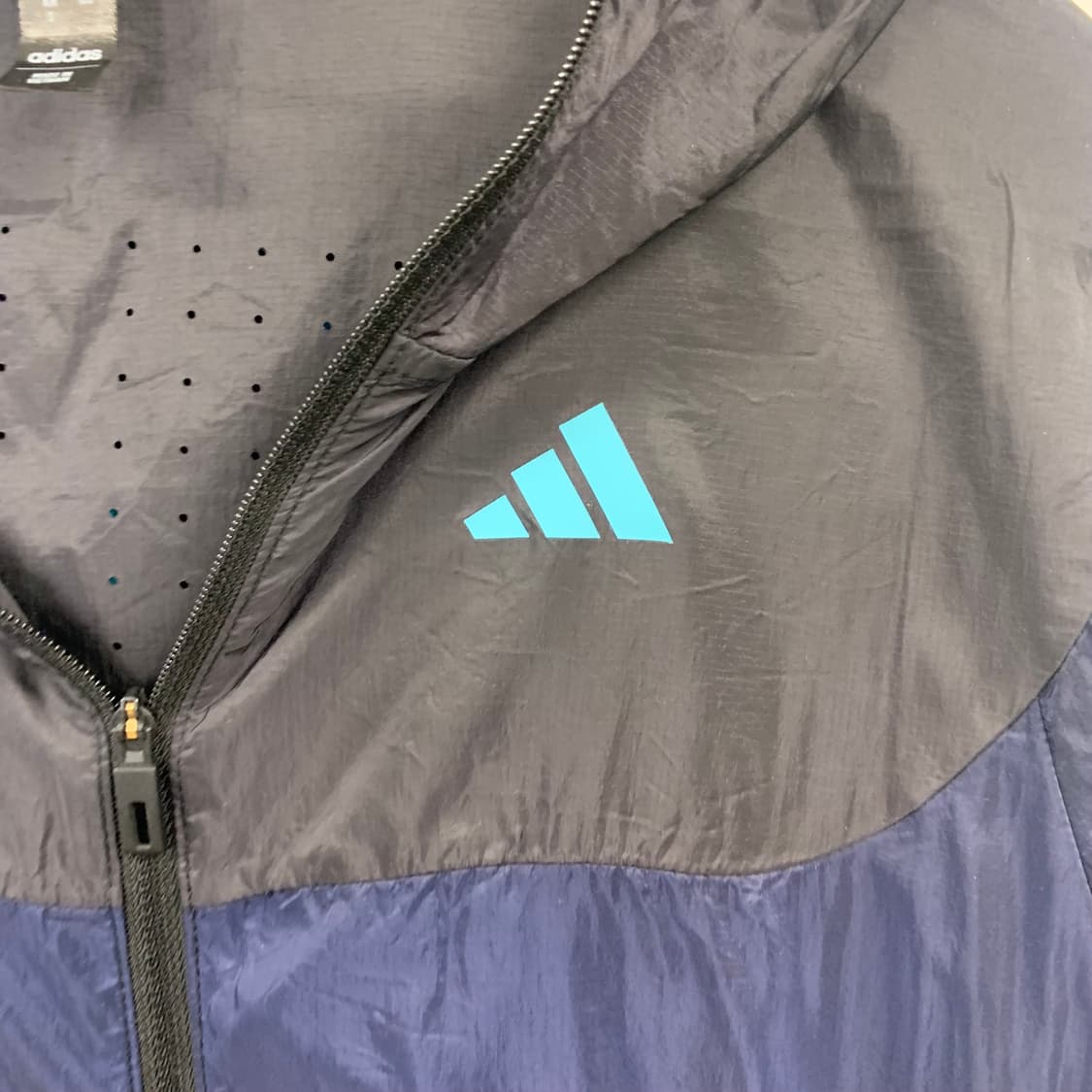 아디다스 배색 경량 바람막이 자켓  상품이미지4