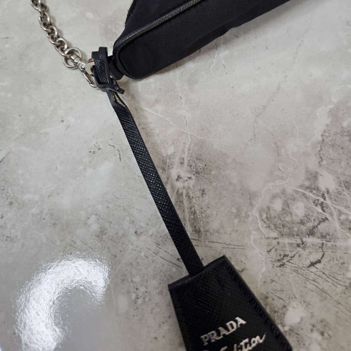 프라다 2005 리에디션 리나일론 호보백 판매 상품이미지8