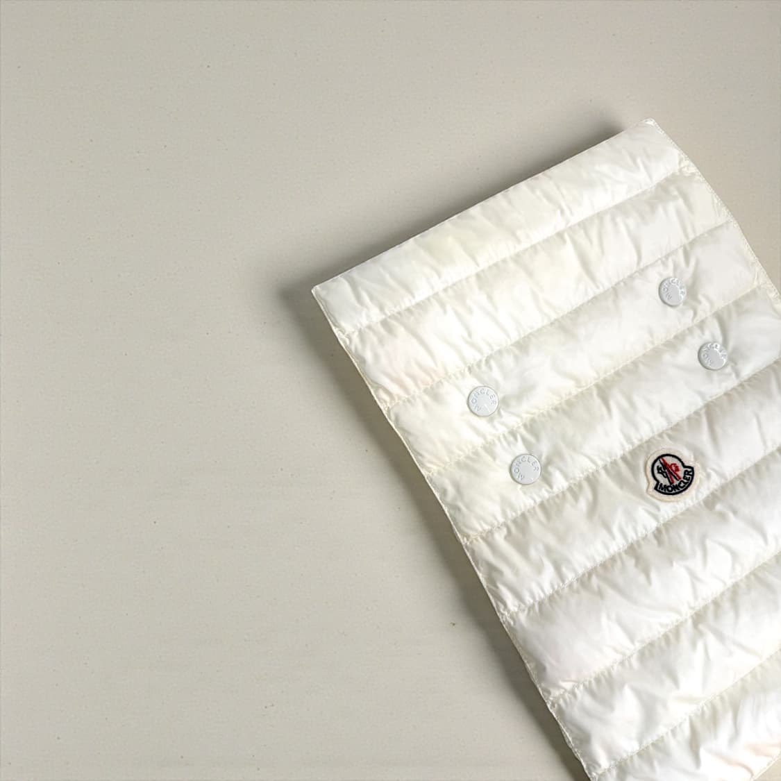 몽클레어 구스다운 패딩 머플러 상품이미지6