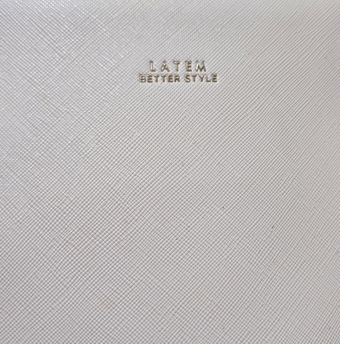 라템(LATEM) 아이보리 토트백 / 실사용 1회 / 수납 넉넉 상품이미지4