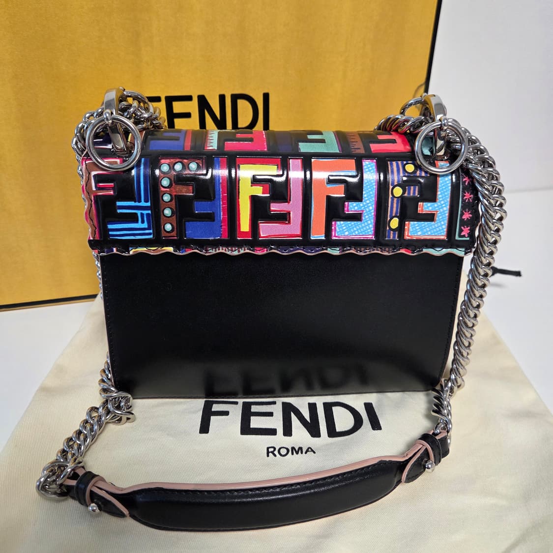 FENDI 펜디 정품 캔아이 멀티에프 은장 체인백 스몰 숄더백 크로스백 상품이미지4