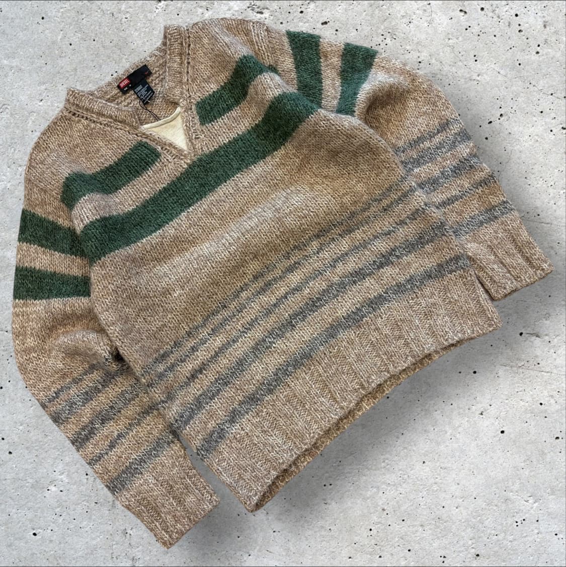 [M] DIESEL 디젤 스트라이프 니트 스웨터 B913 상품이미지1