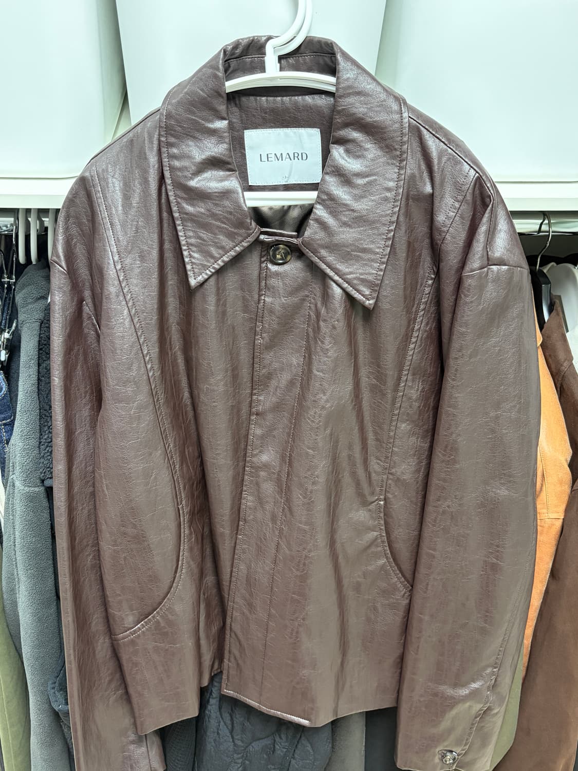 르마드 비건 레더 절개 자켓 (브라운) 상품이미지4