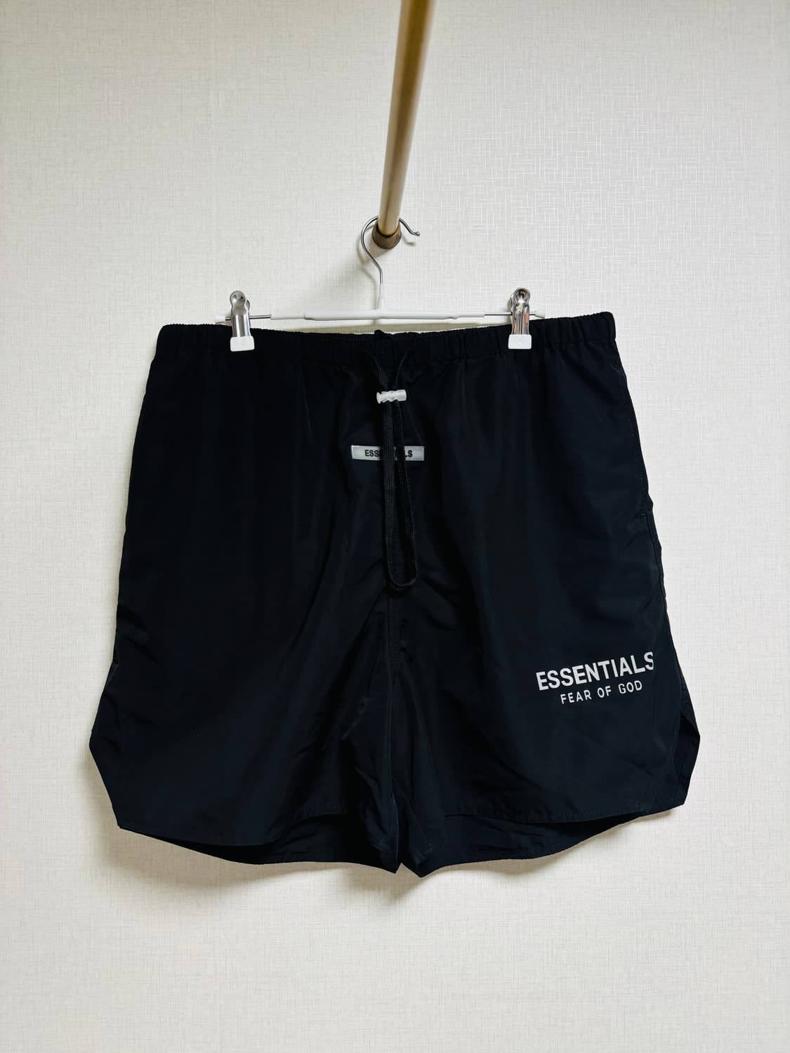 FEAR OF GOD ESSENTIALS 코튼 로고 하프 팬츠 상품이미지1