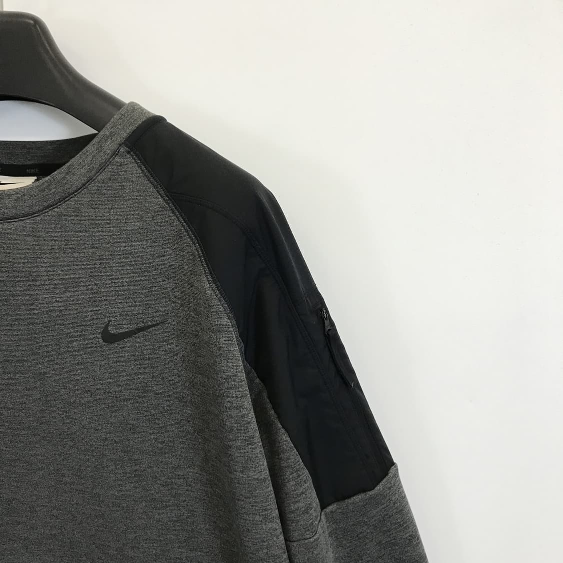나이키 써마핏 노벨티 크루넥 스웻셔츠 [해외XL] 상품이미지2