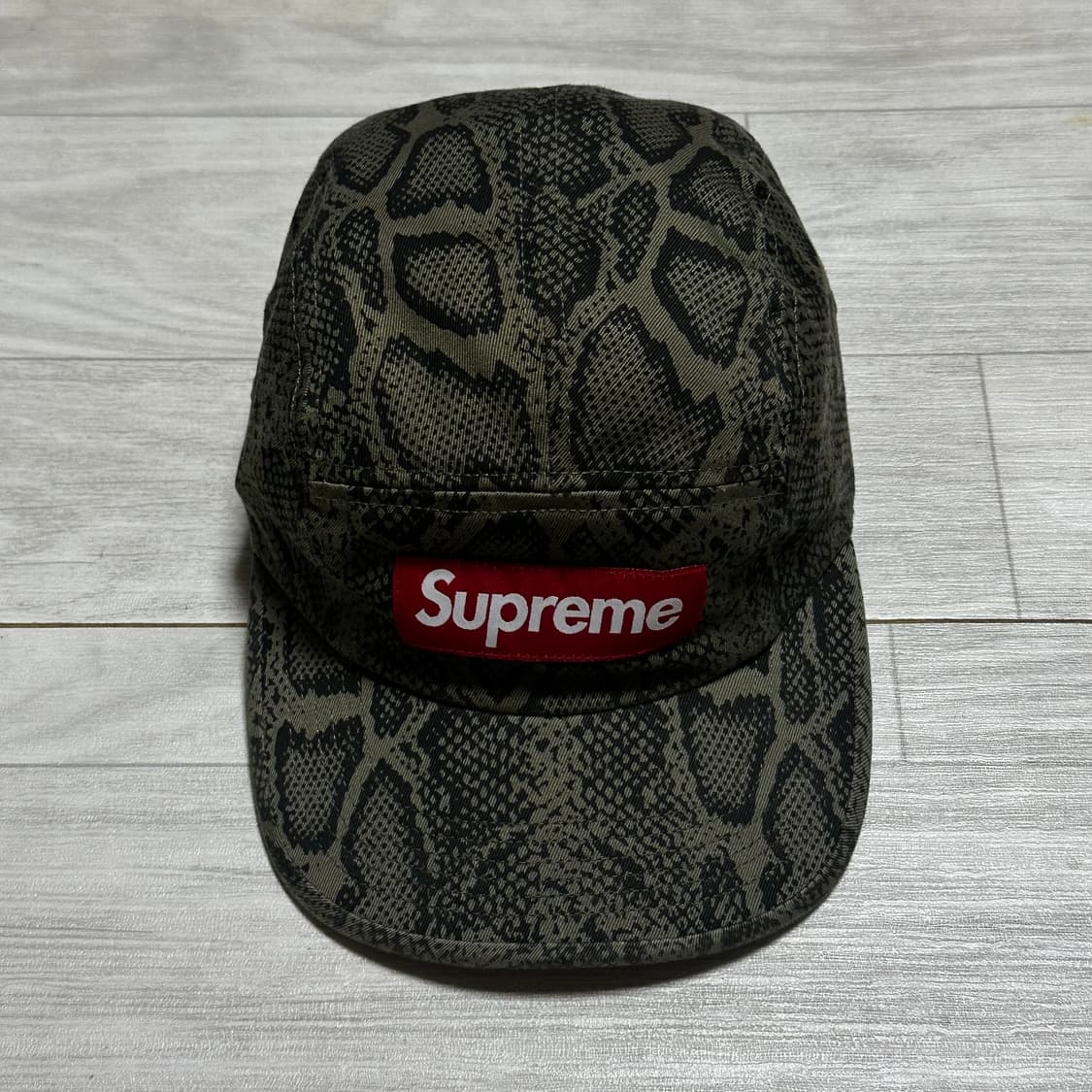 슈프림 스네이크 캠프캡 판매 상품이미지2
