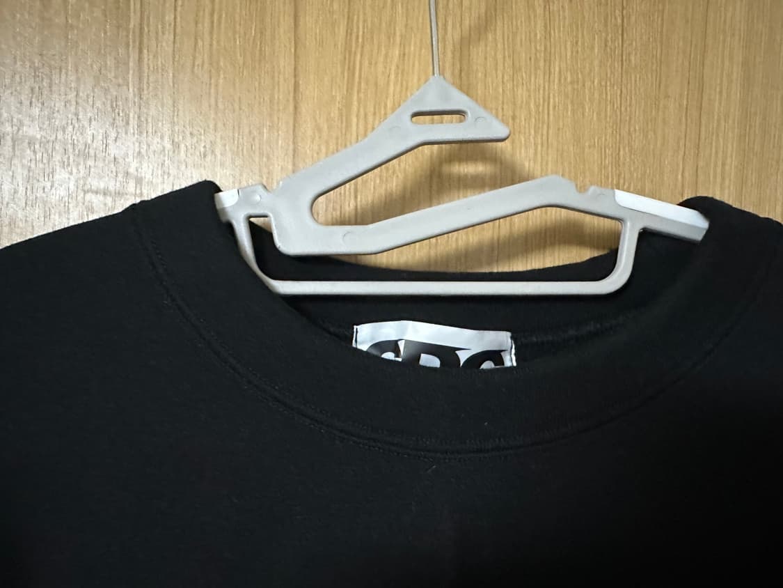 CDG OVERSIZED CREW NECK SWEATSHIRT Black 상품이미지2