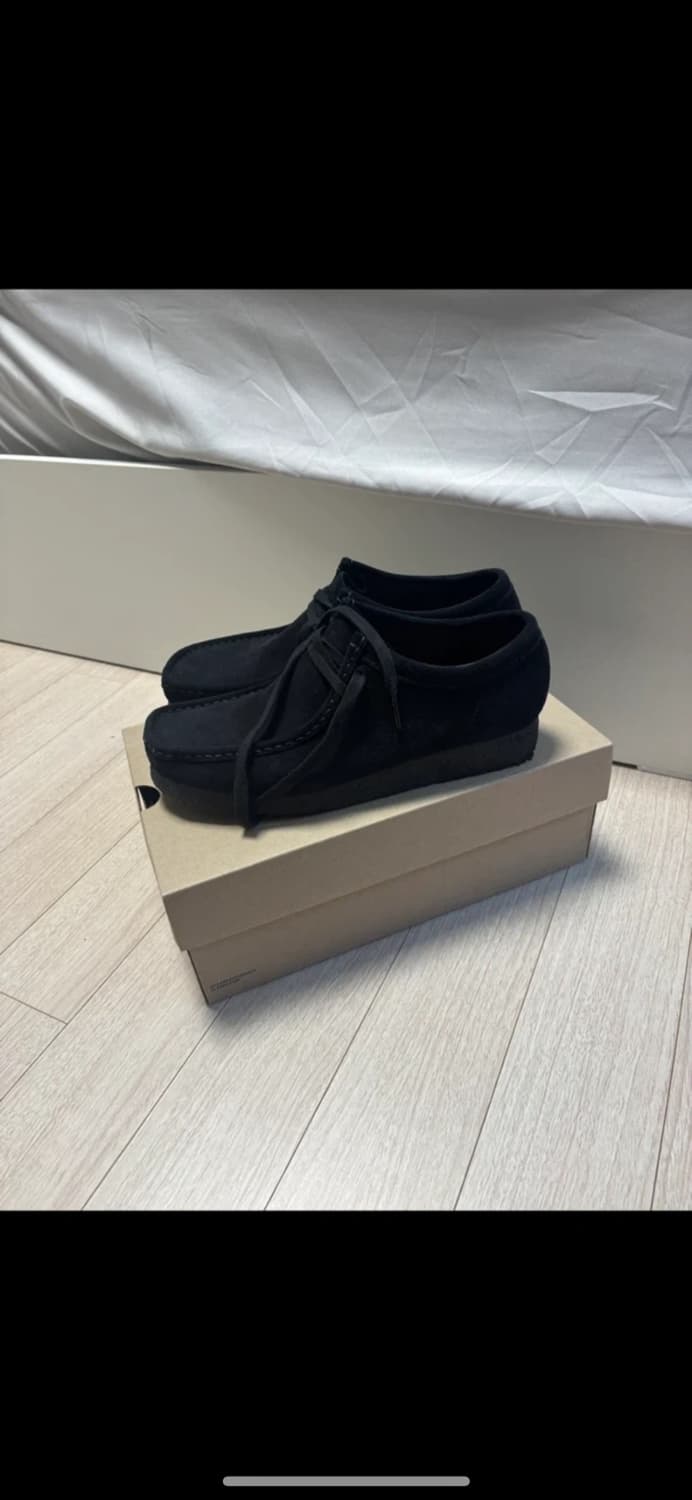 클락스 왈라비 블랙 uk8 상품이미지1