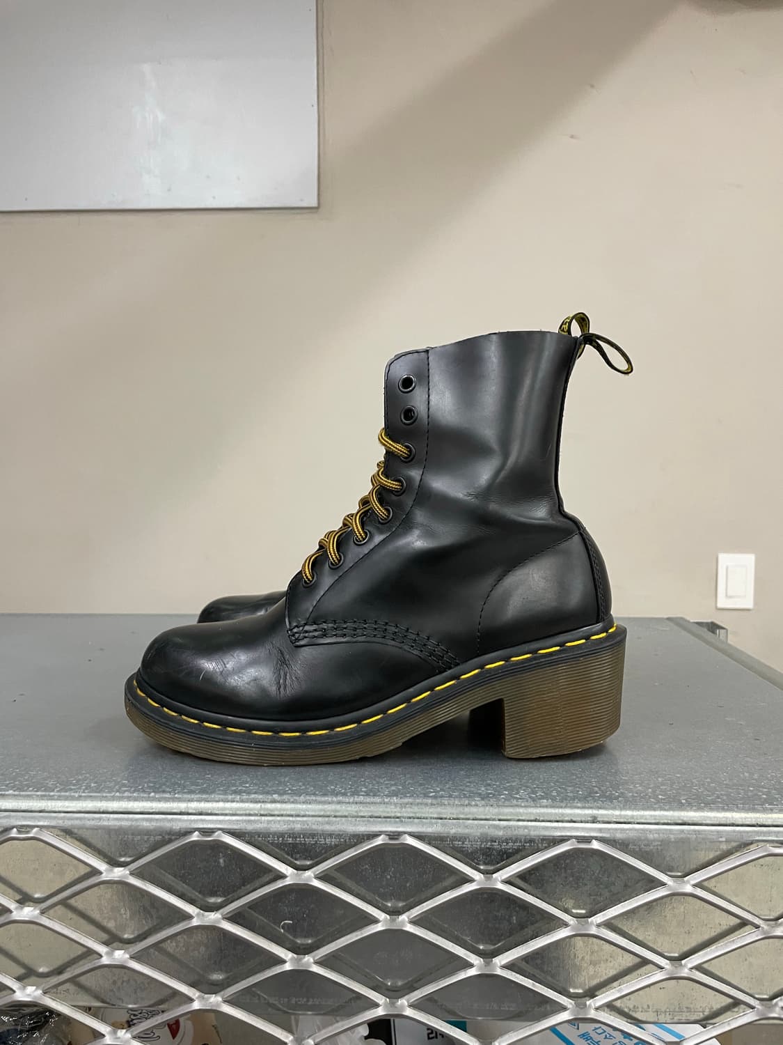 닥터마틴 클레먼시 가죽 힐 레이스업 UK4 (gr-4016) 상품이미지1