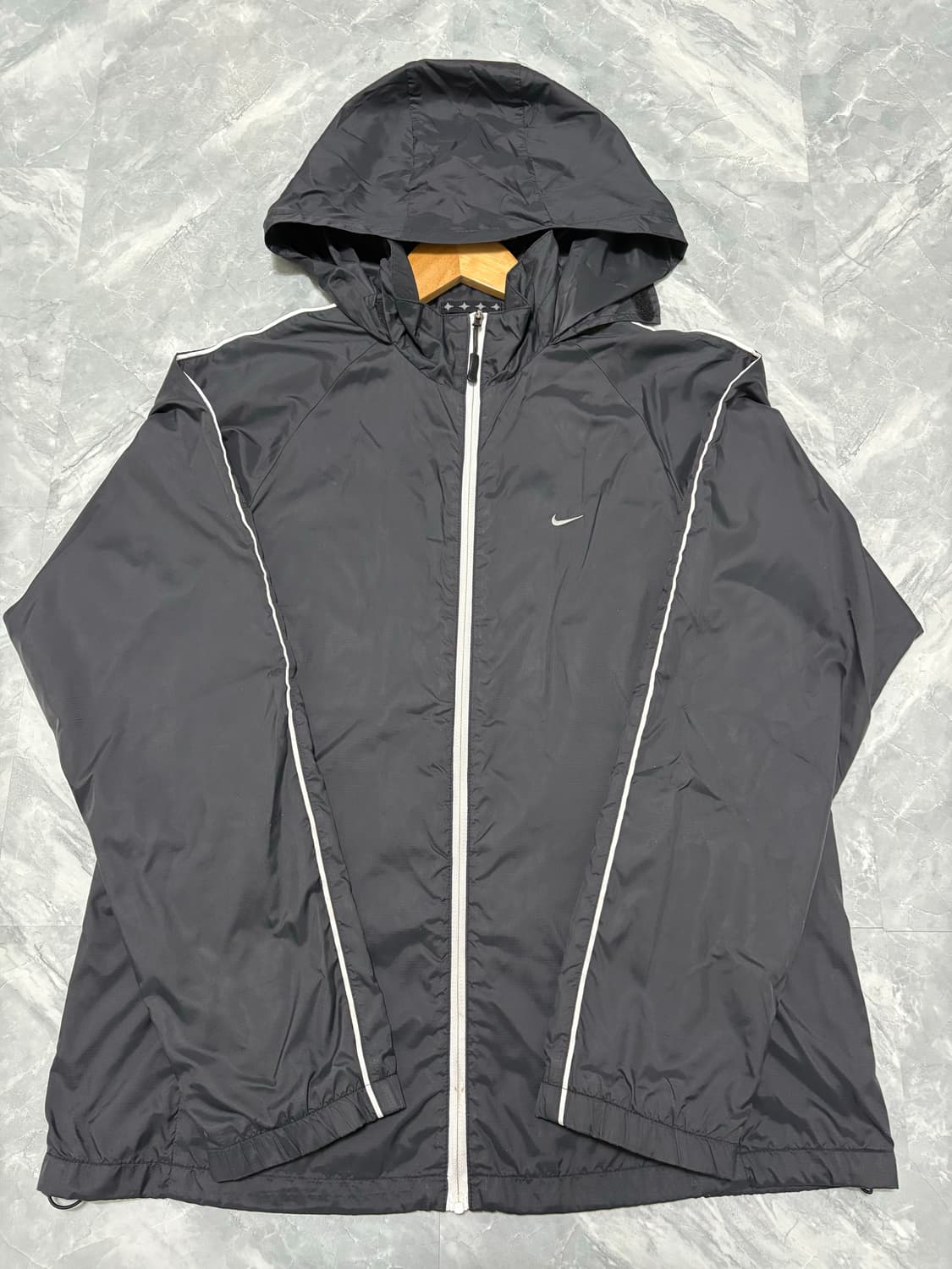 나이키 블랙 후드 바람막이 상품이미지1