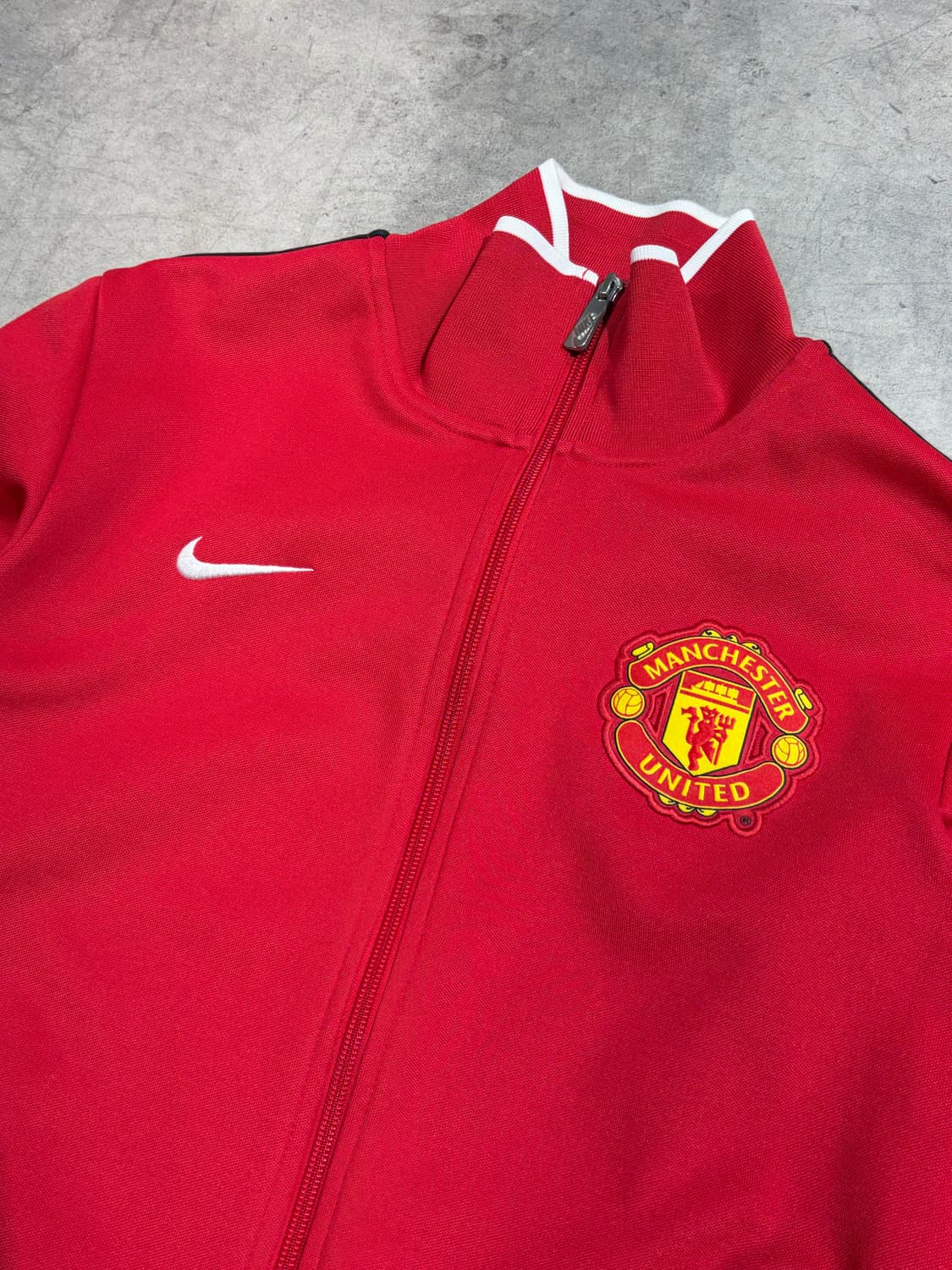 나이키 맨유 11-12시즌 져지 자켓 상품이미지3