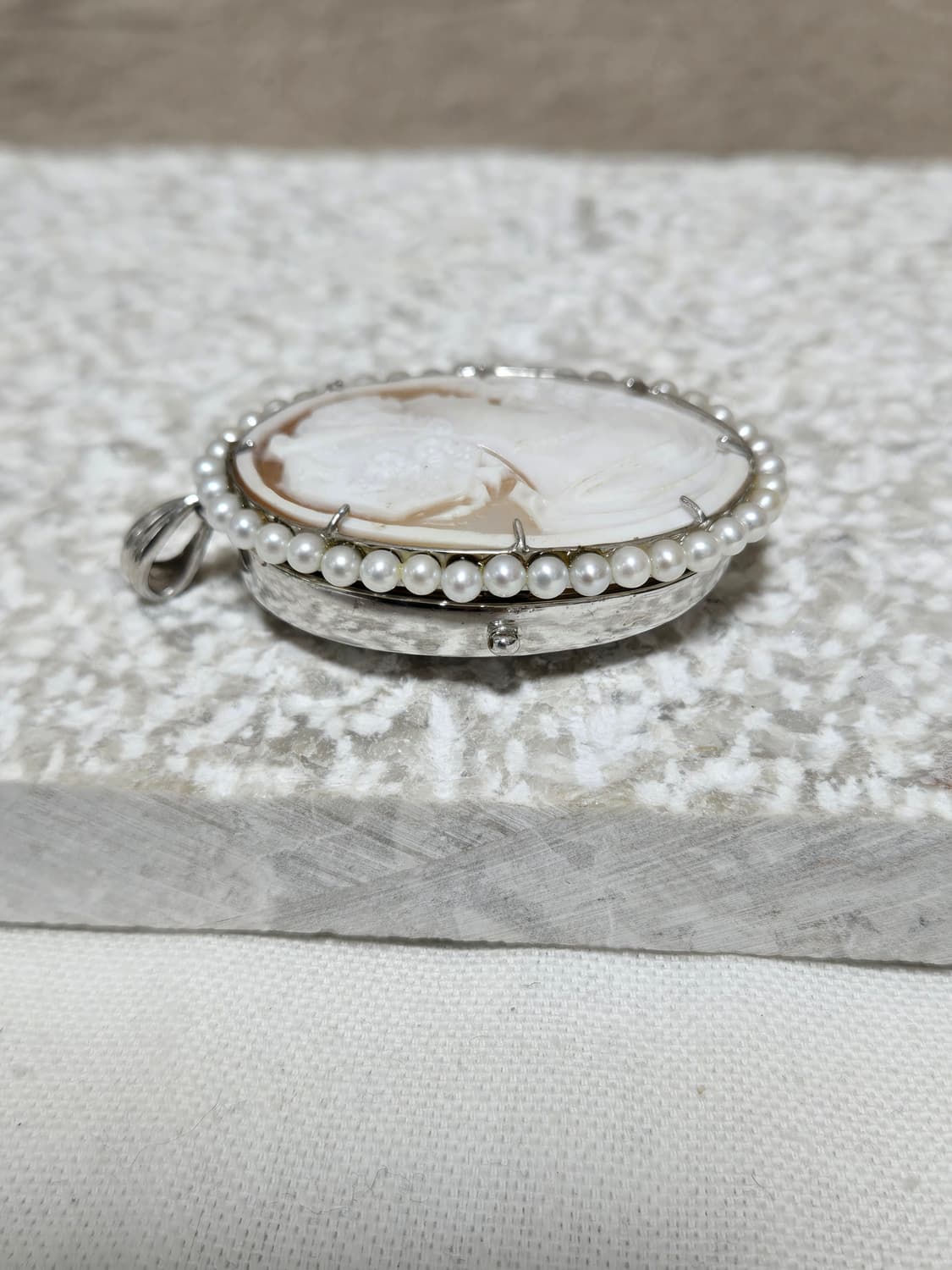 Vintage Sterling Silver Locket Pendant
S 상품이미지2