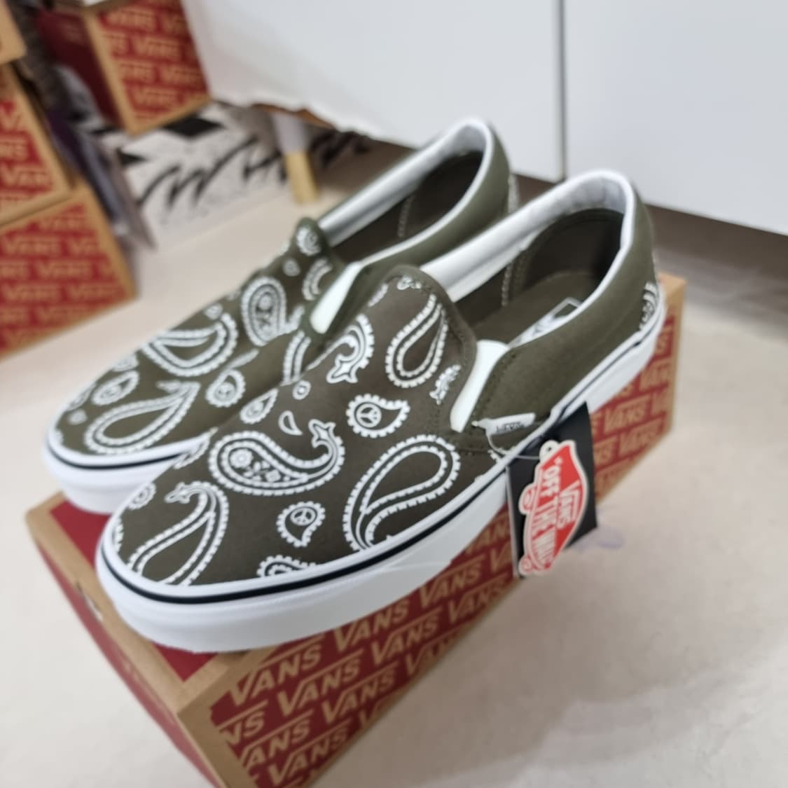 반스 아메바 카키 슬립온  상품이미지2