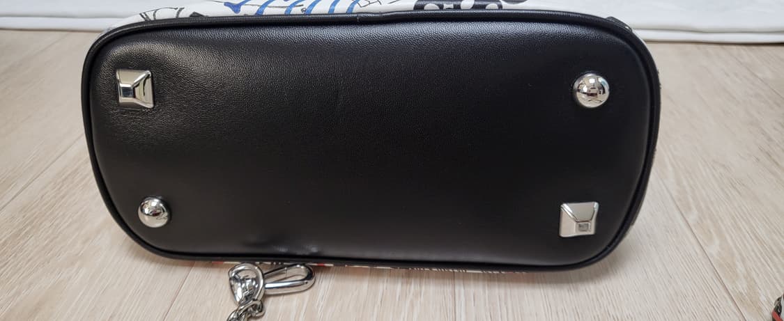 (중고)메종마르지엘라 5AC 그래피티 마이크로 백 2way 숄더백 상품이미지7