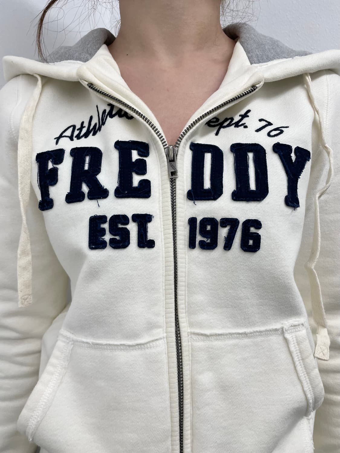 프레디 레터링 자수 후드집업 상품이미지4