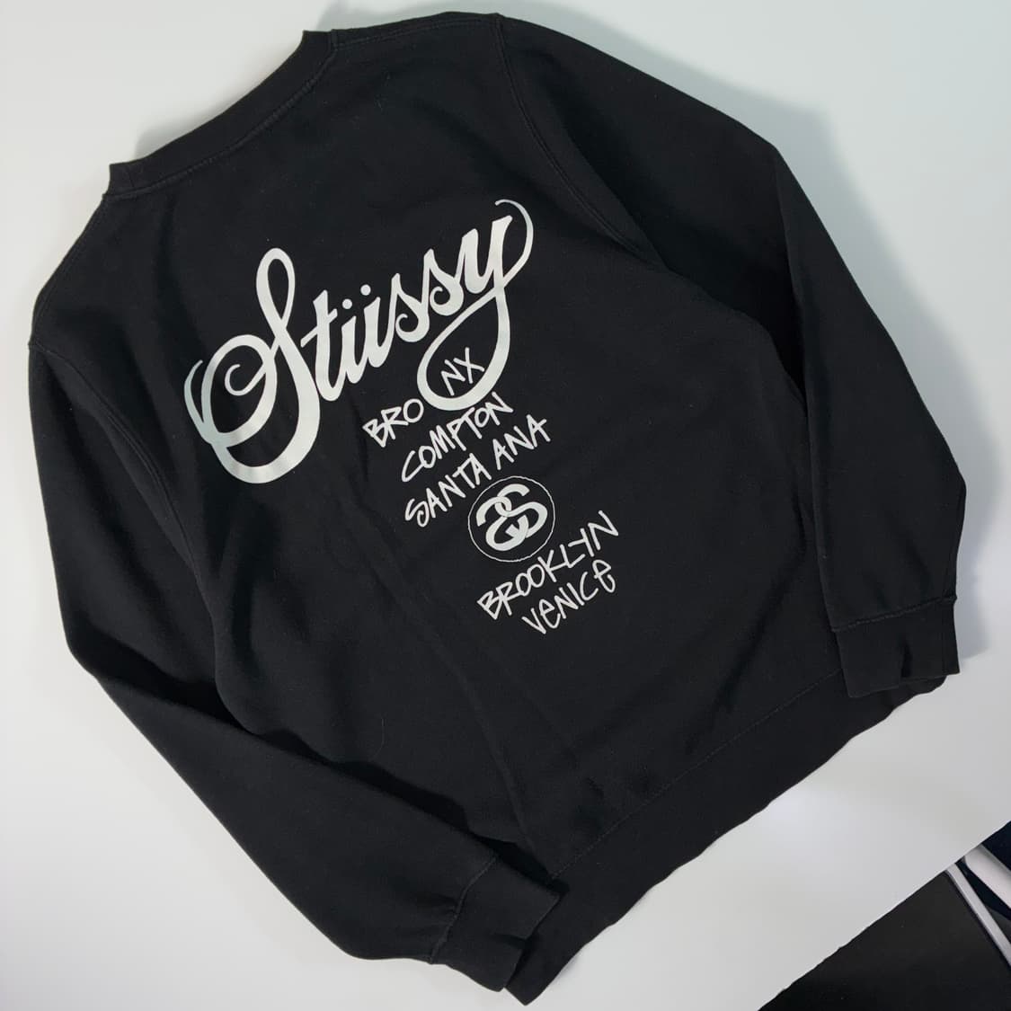 Stussy 스투시 월드투어 맨투맨 상품이미지2