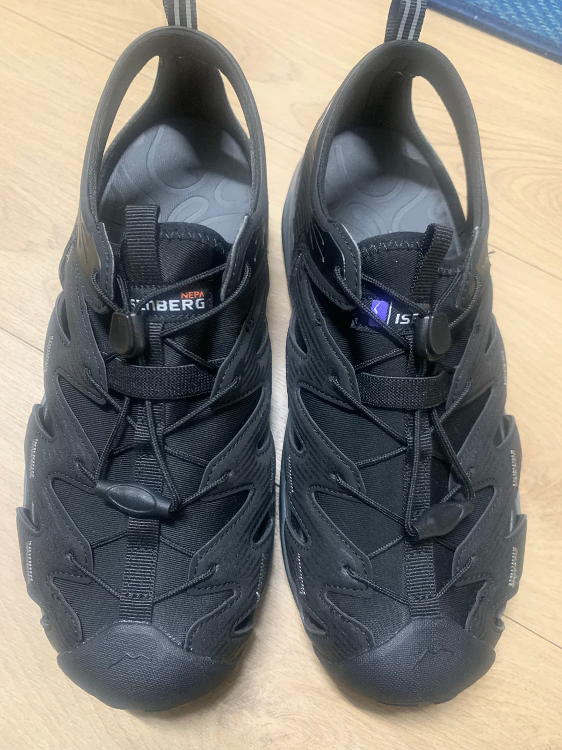 네파 이젠벅 트레킹 샌들 새상품급 판매 합니다 상품이미지6