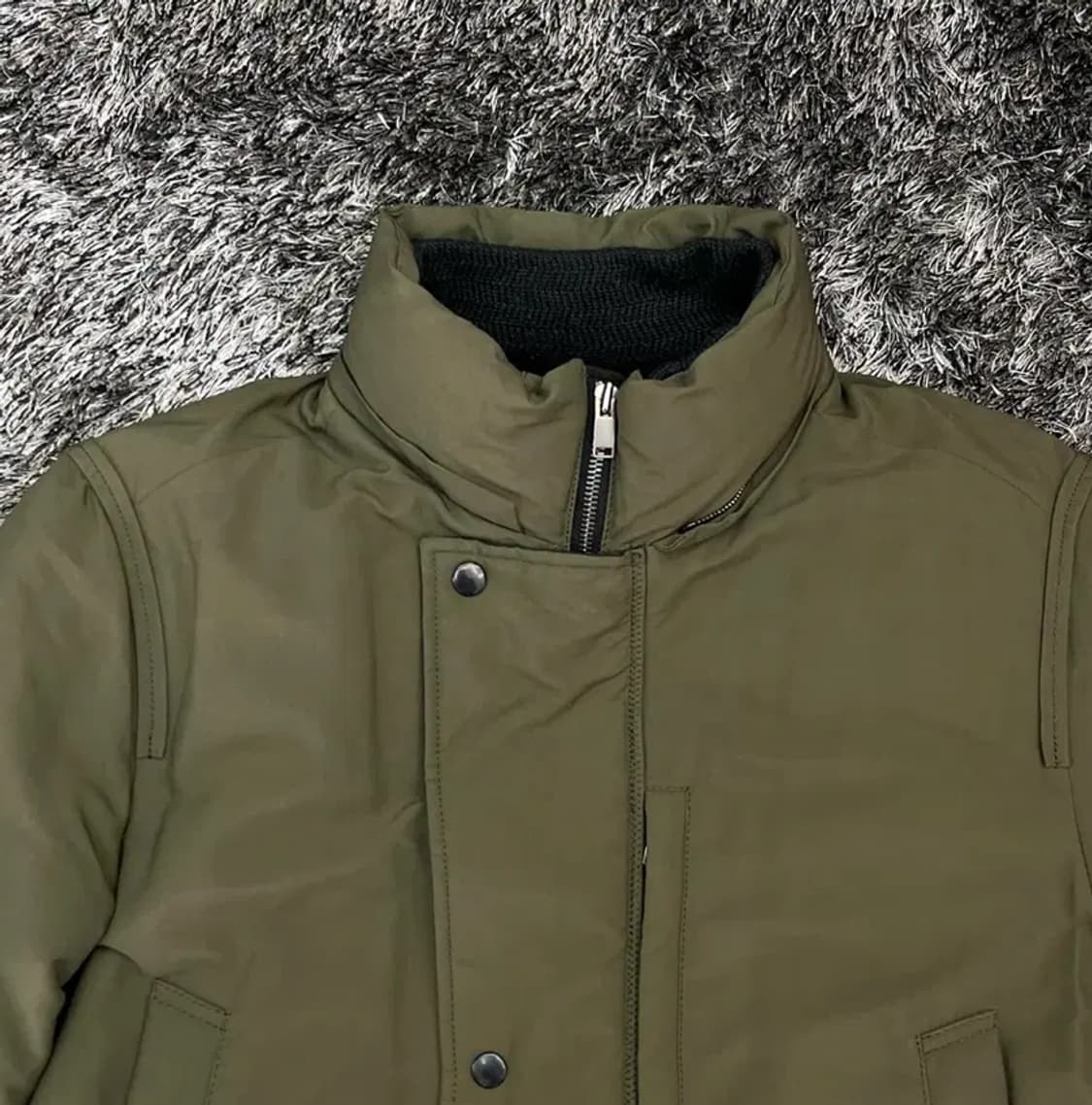 질스튜어트 남성 거위털 사파리 패딩 (L) 상품이미지2