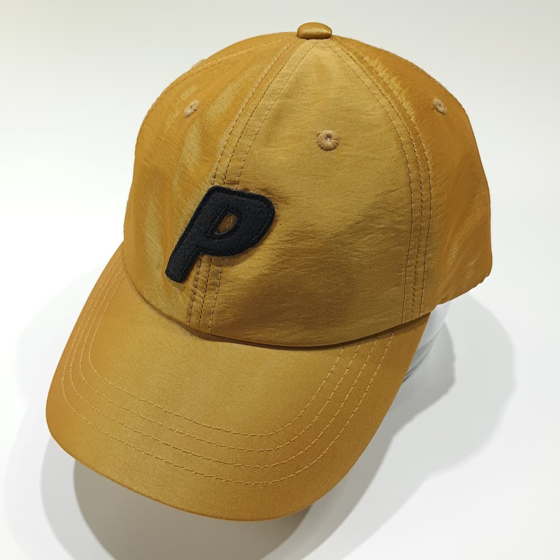 CL930 챙너비라스 P로고 골든 볼캡 상품이미지2