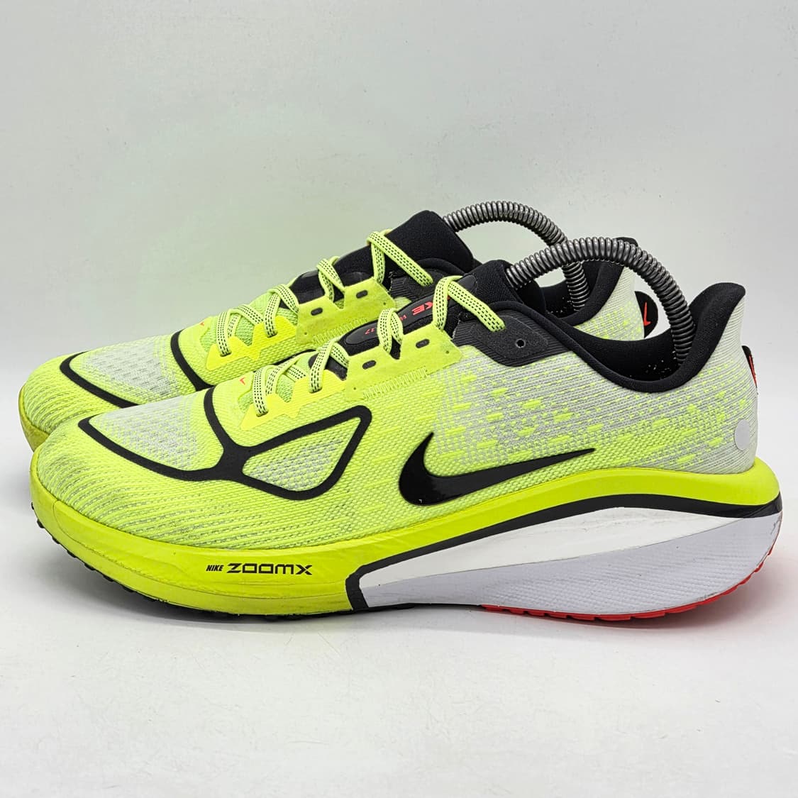 나이키 보메로 17 탈라리아 볼트 화이트 (275) 상품이미지1