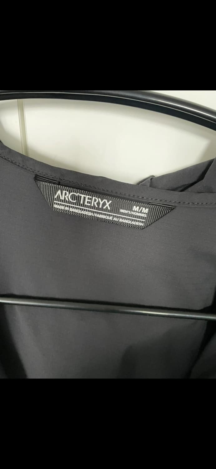 아크테릭스 바람막이 블랙 남자M 상품이미지3