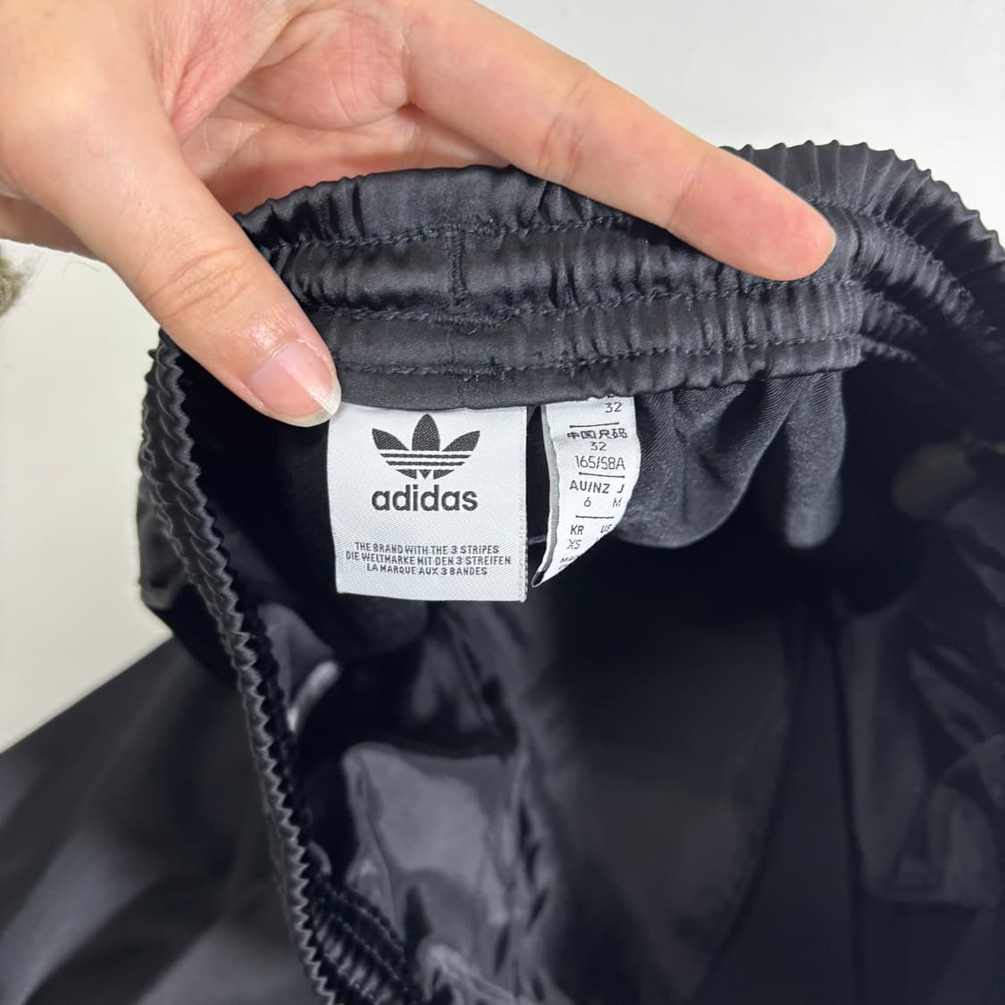 우먼M-L 아디다스오리지날 검흰 사이드버튼 져지 조거팬츠 상품이미지6