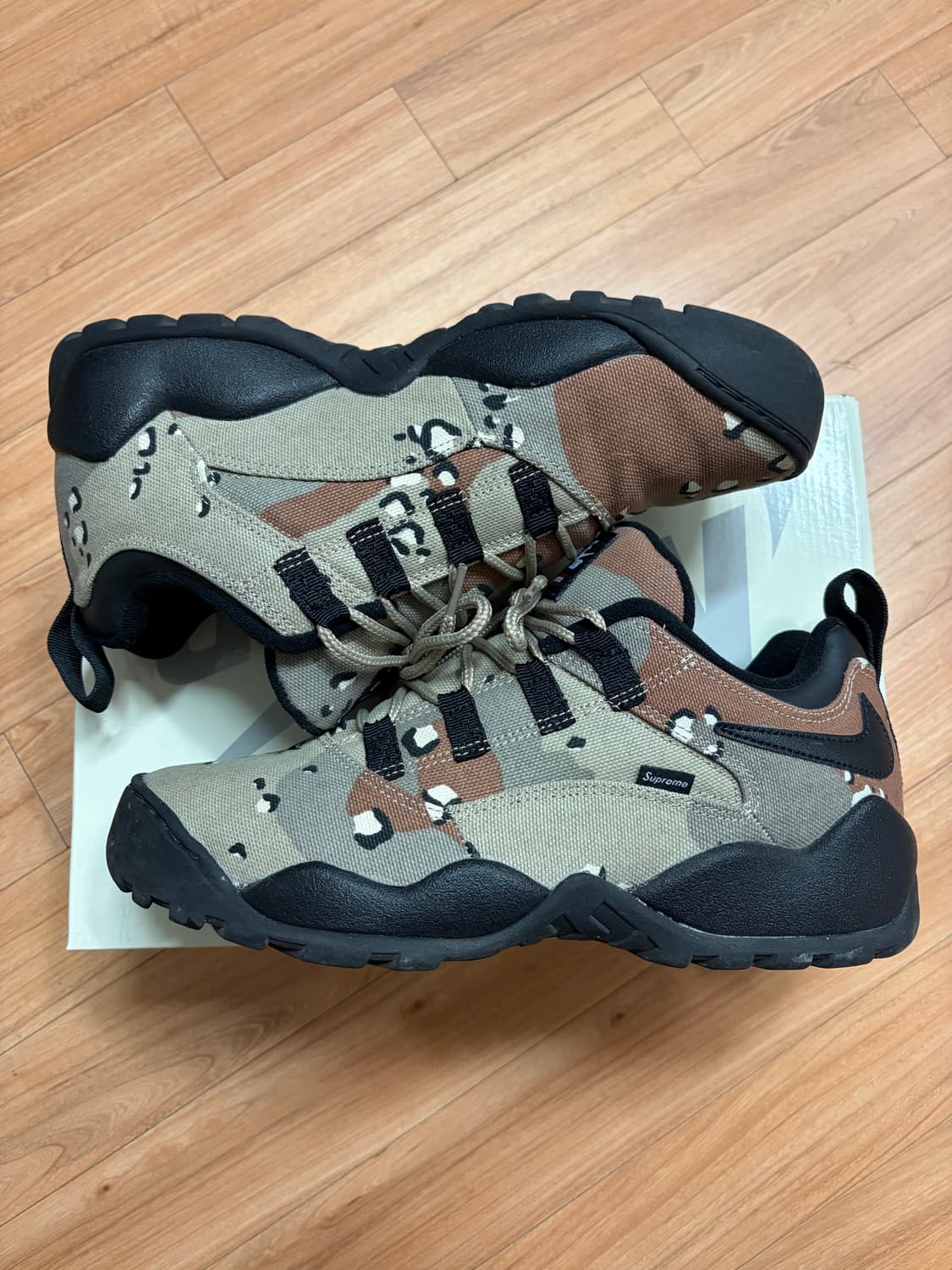 [285] 나이키 x 슈프림 SB 다윈 로우 데저트 카모 상품이미지3