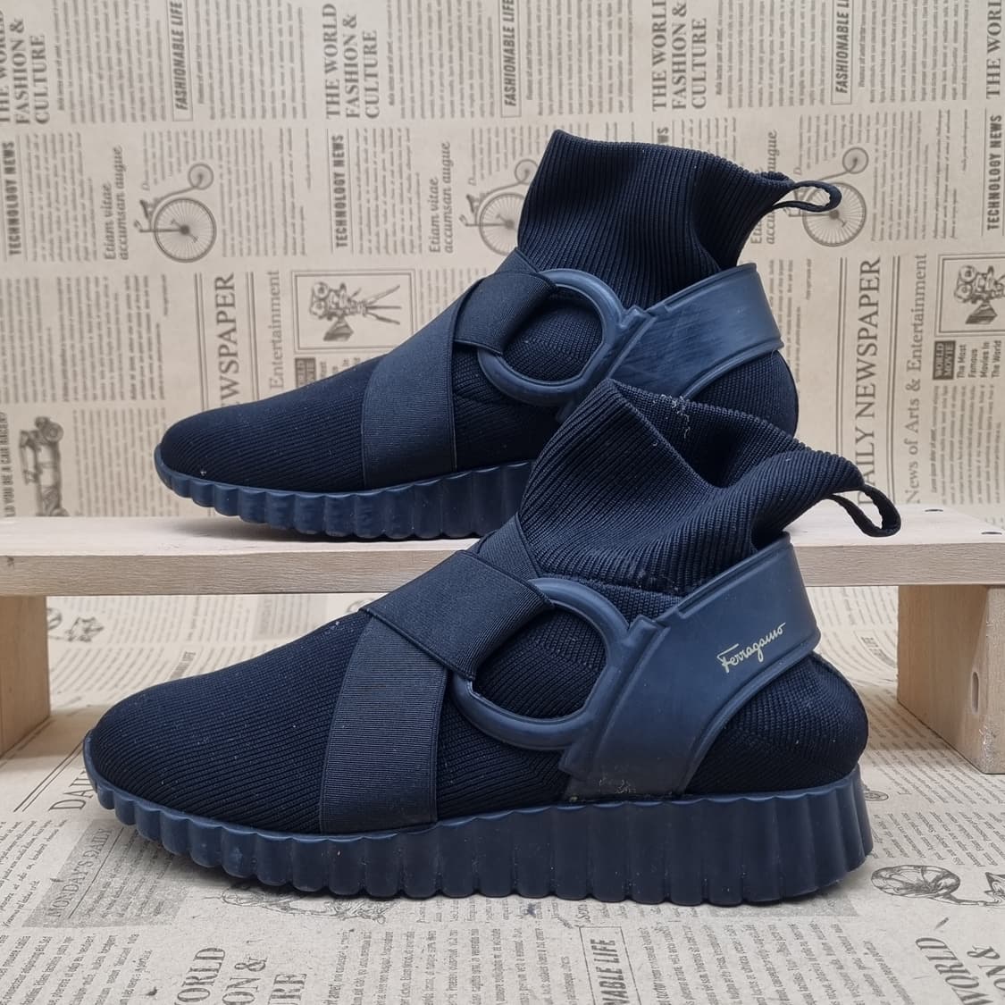 페라가모 블랙 니트 스니커즈230 상품이미지1