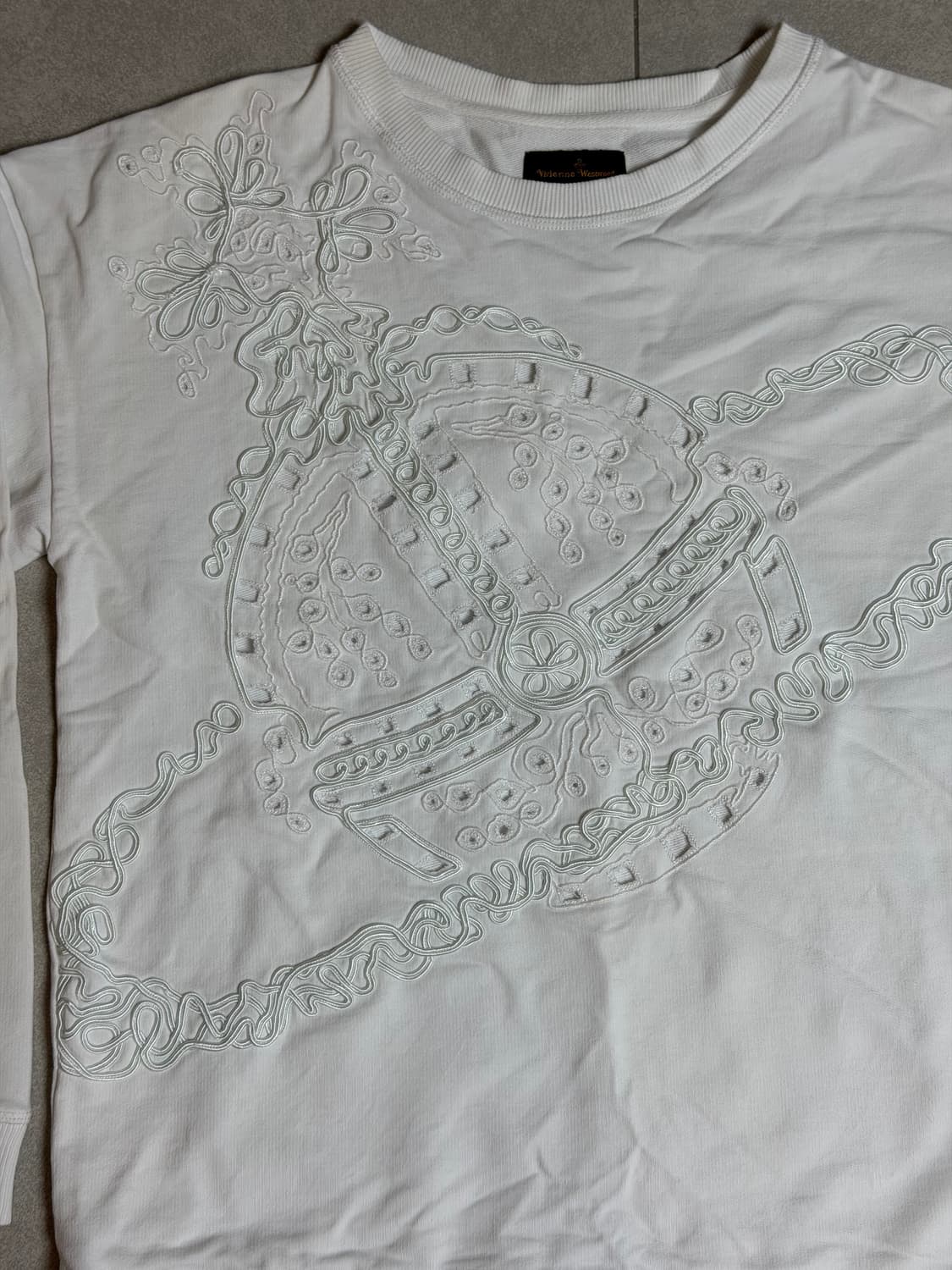 비비안웨스트우드 ORB 자수 로고 스웻셔츠 화이트 XS 상품이미지2