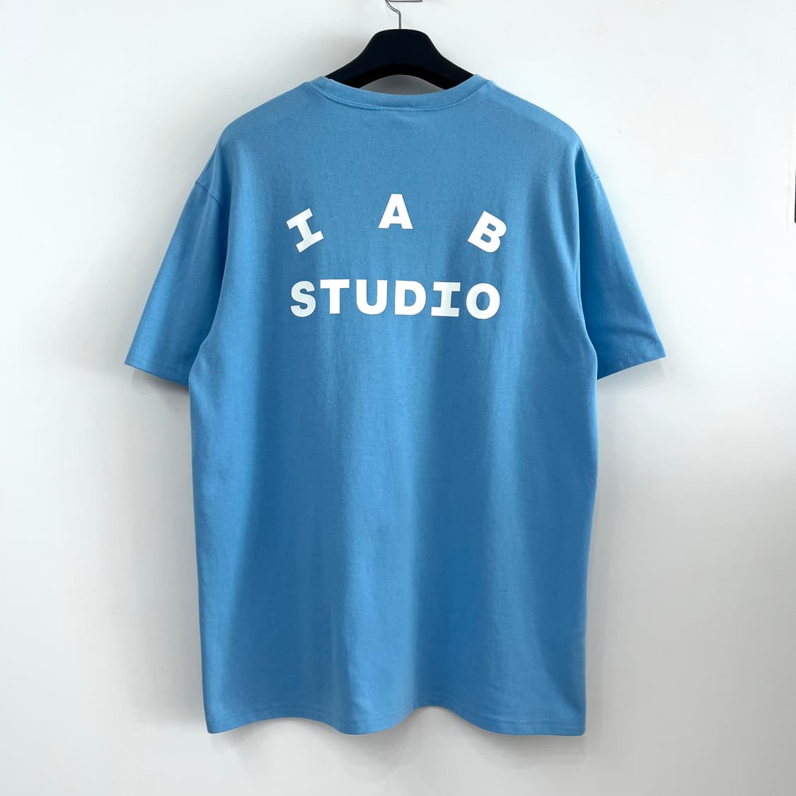 아이앱 스튜디오 스카이블루 반팔 티셔츠 상품이미지3