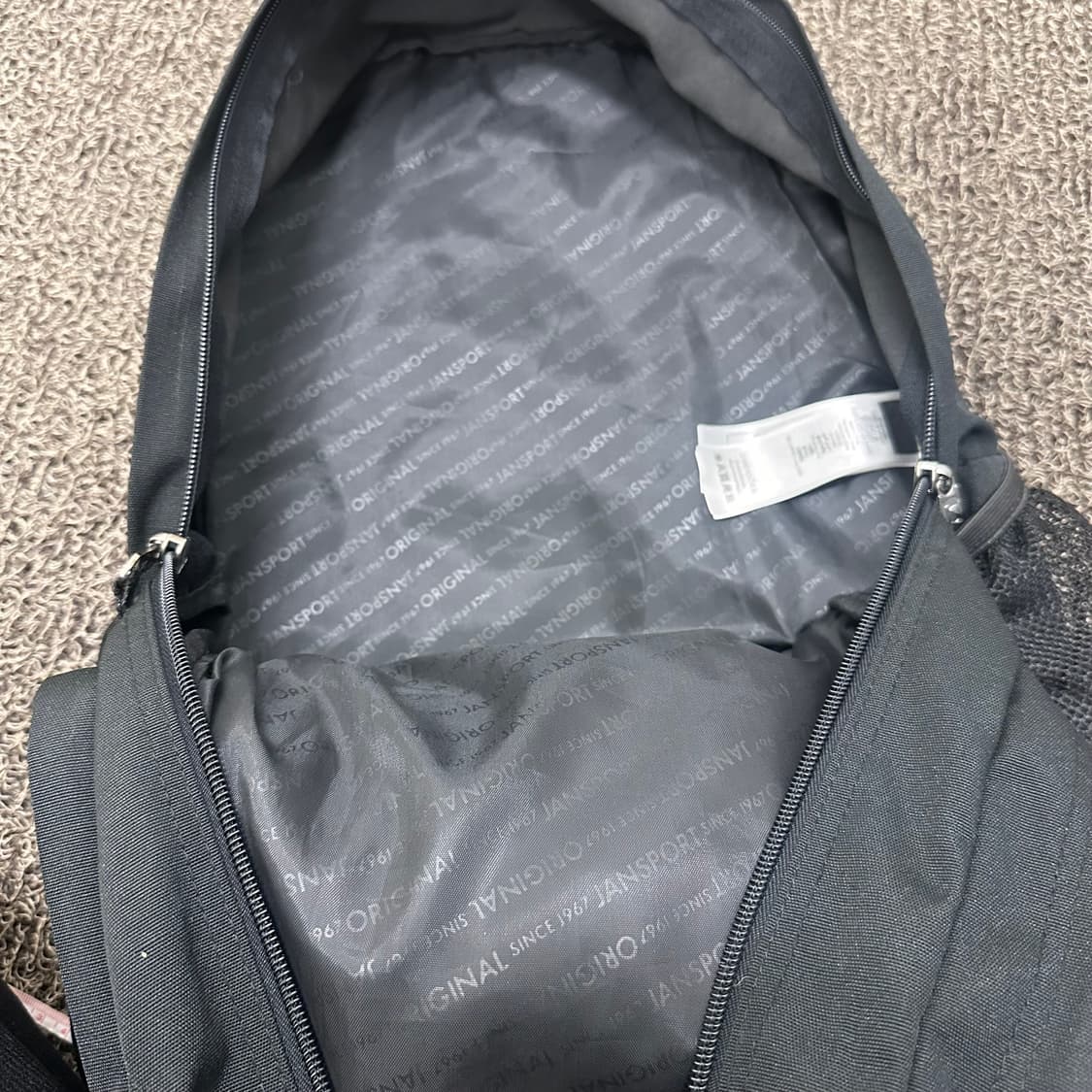 잔스포츠 빅 스튜던트 백팩 가방 블랙 상품이미지8