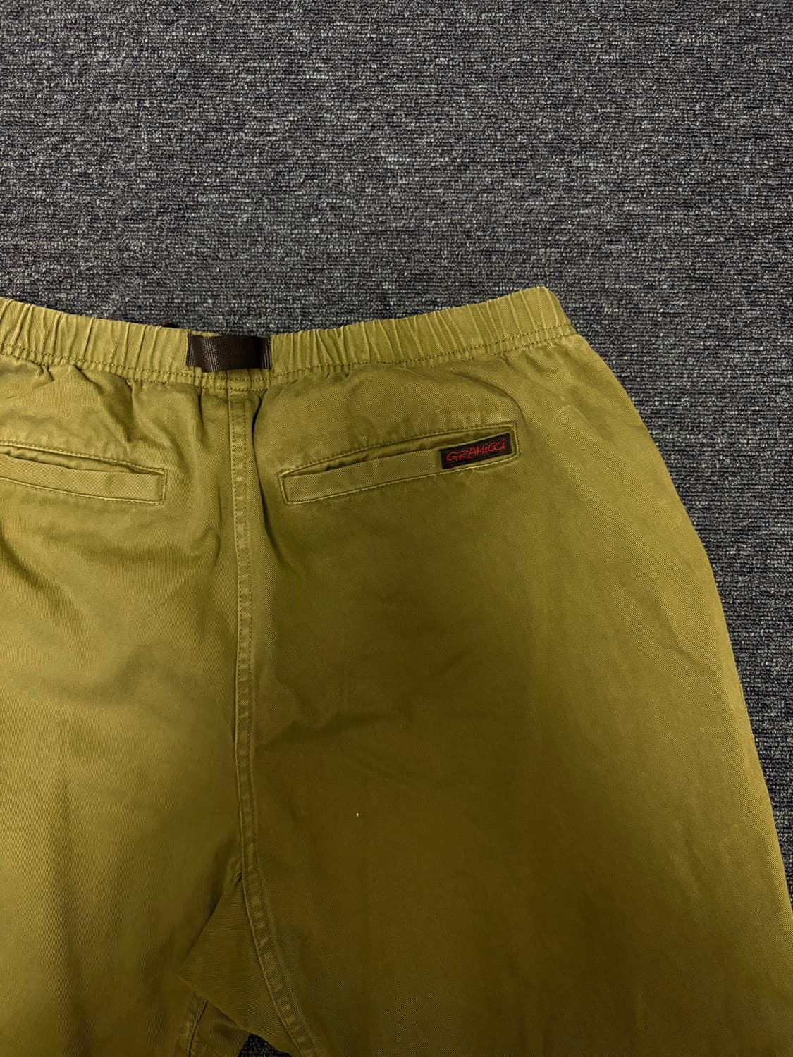 그라미치 루즈 테이퍼드 팬츠 (OLIVE) m사이즈 상품이미지3