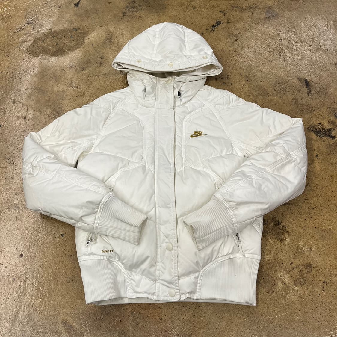 나이키 화이트 숏패딩  상품이미지2