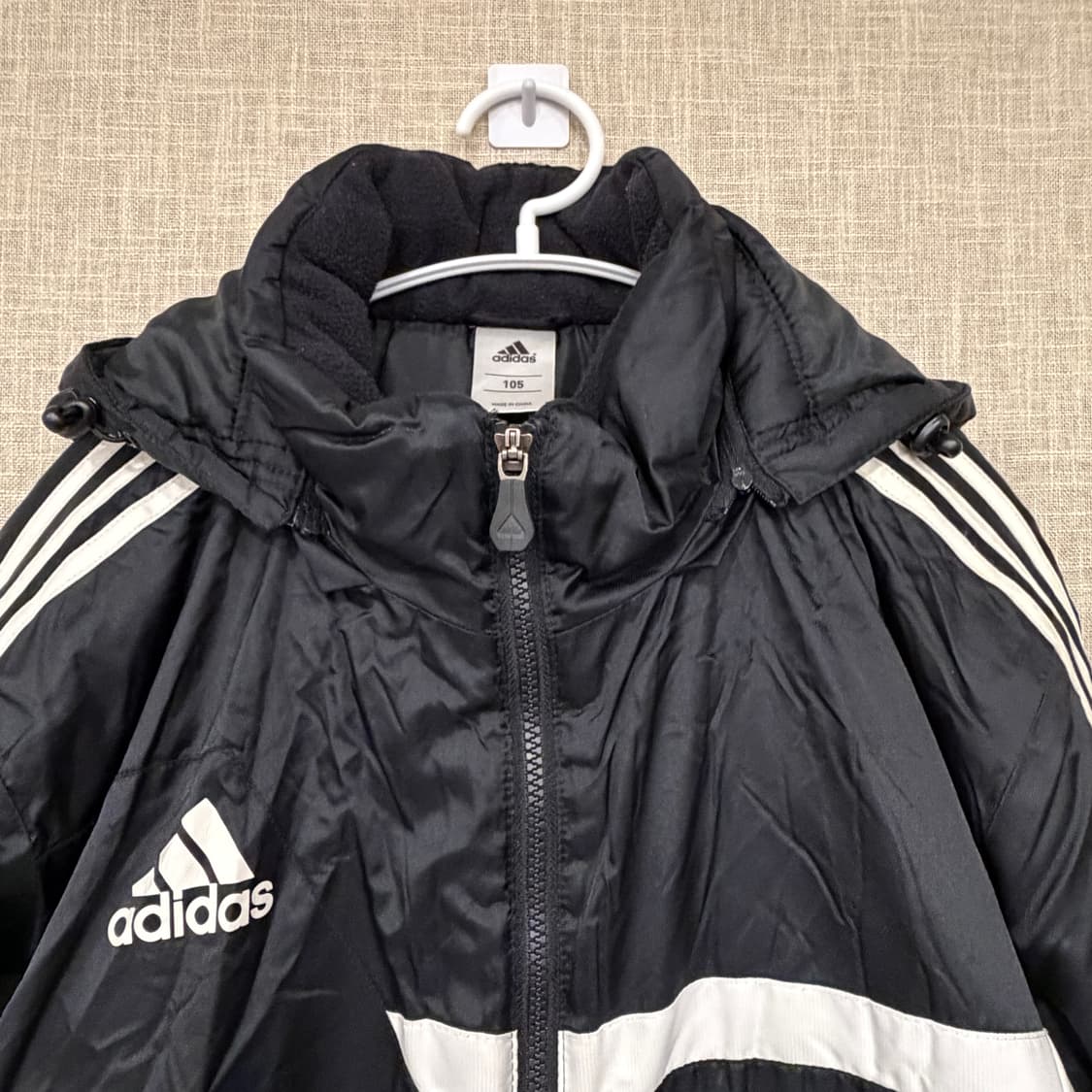 아디다스 에센셜 스타디움 벤치 자켓 롱패딩 105 블랙 상품이미지2