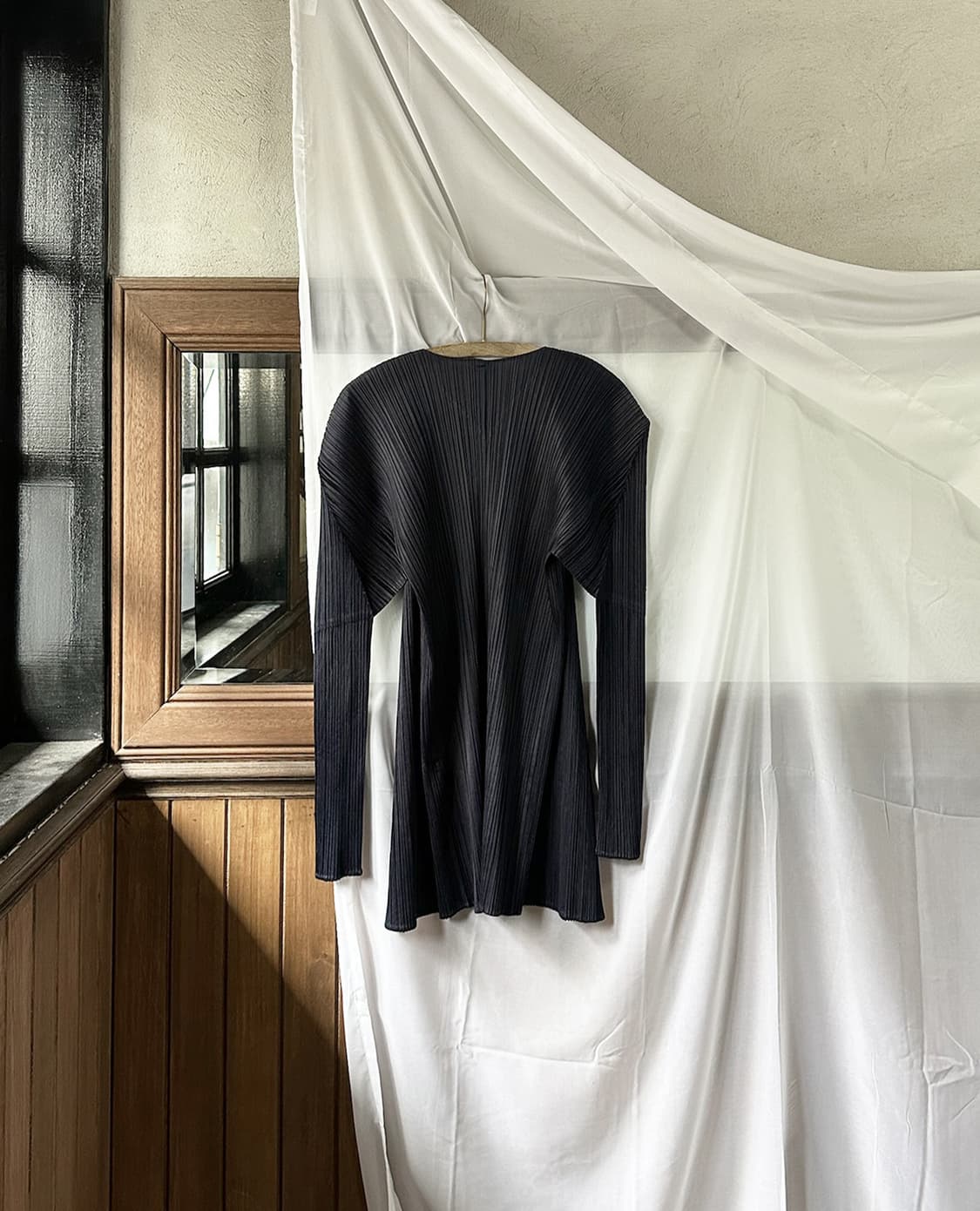 PLEATS PLEASE navy cardigan 상품이미지6