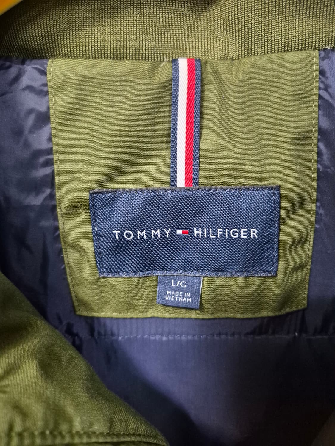 타미힐피거 카키색 패딩 봄버 자켓 남성L 상품이미지5